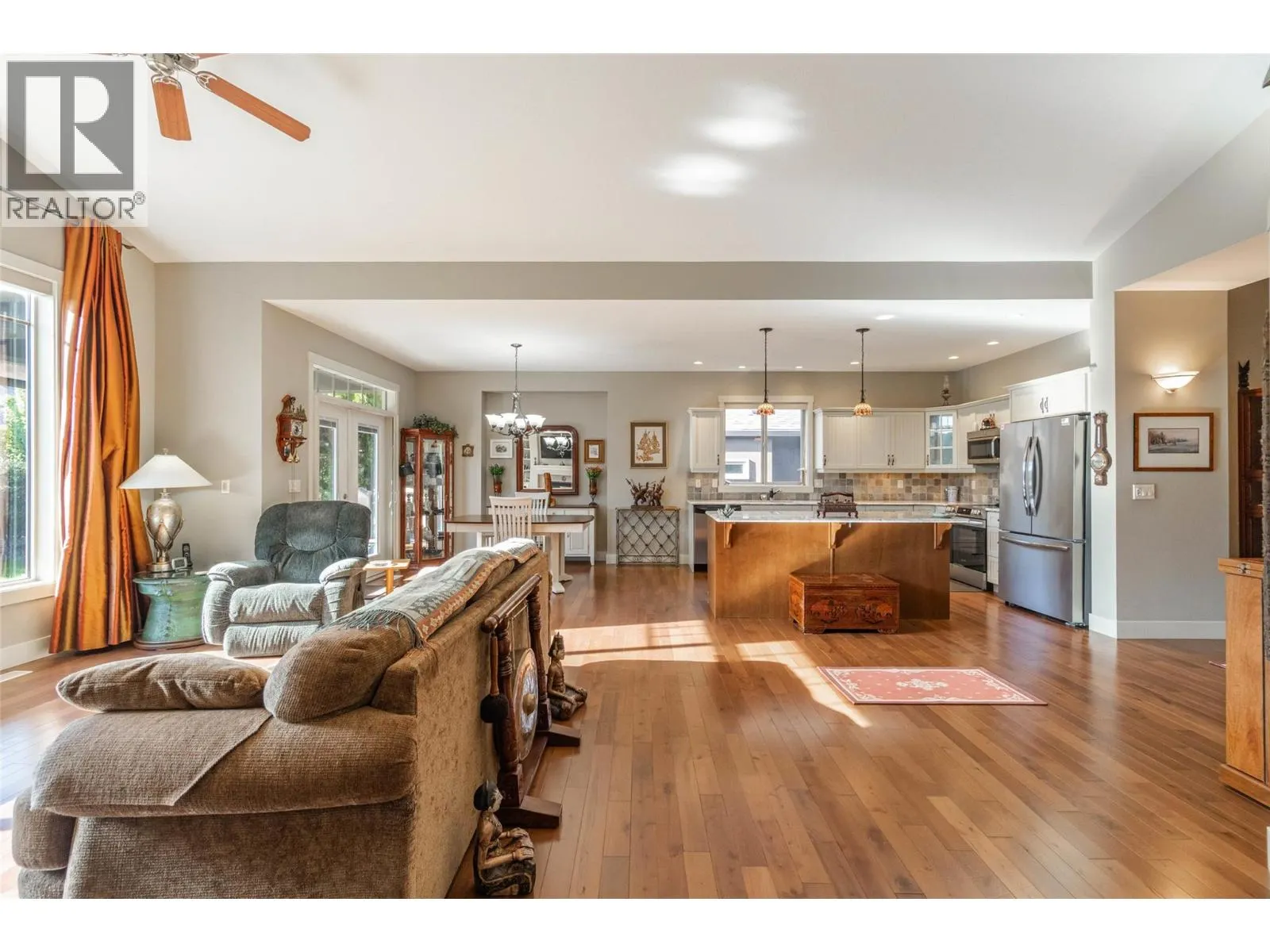 6833 MEADOWS Drive Unit# 28