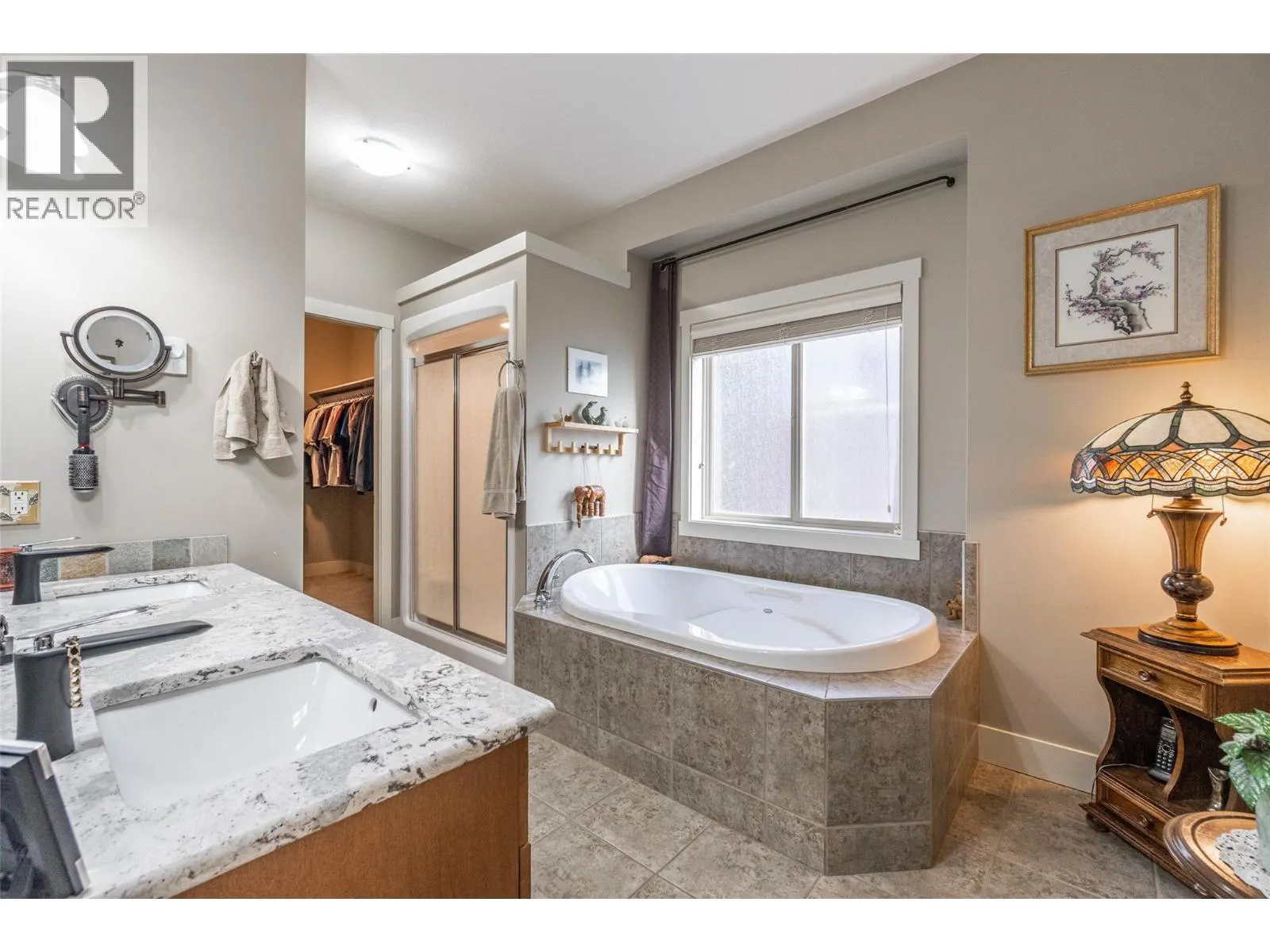 6833 MEADOWS Drive Unit# 28