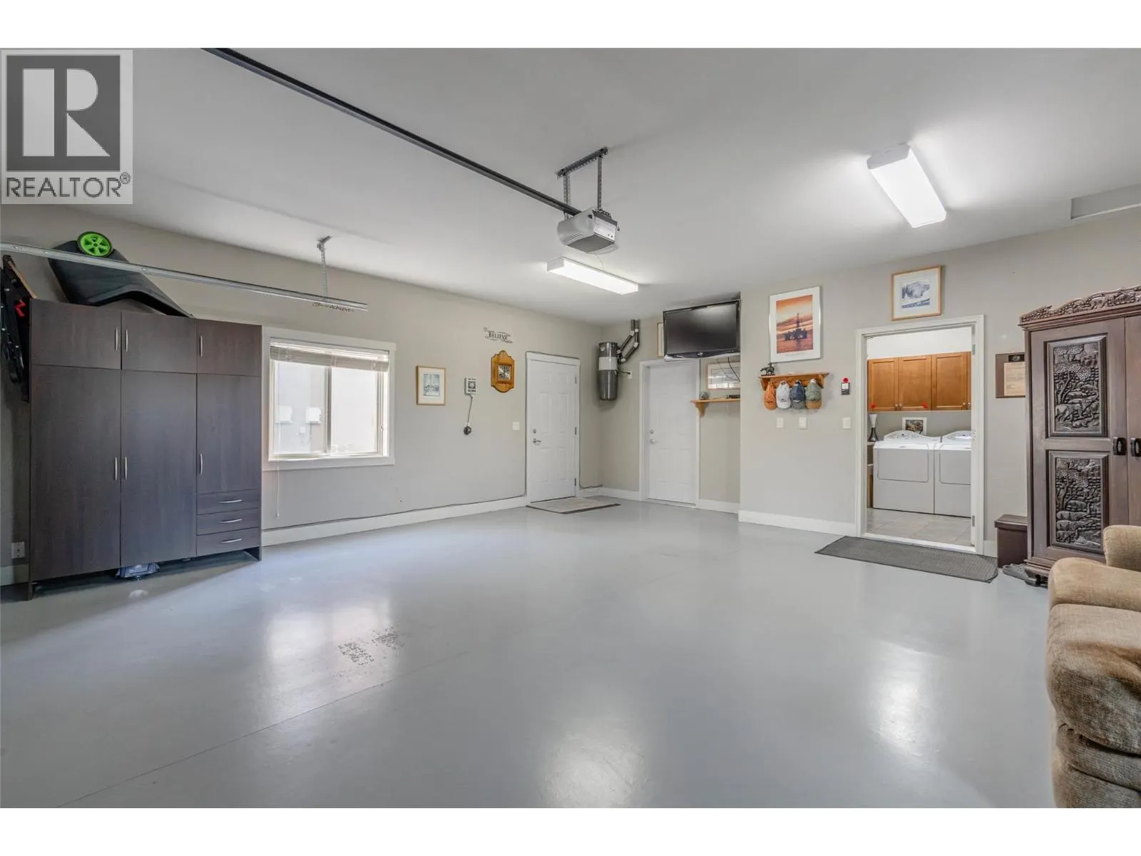 6833 MEADOWS Drive Unit# 28