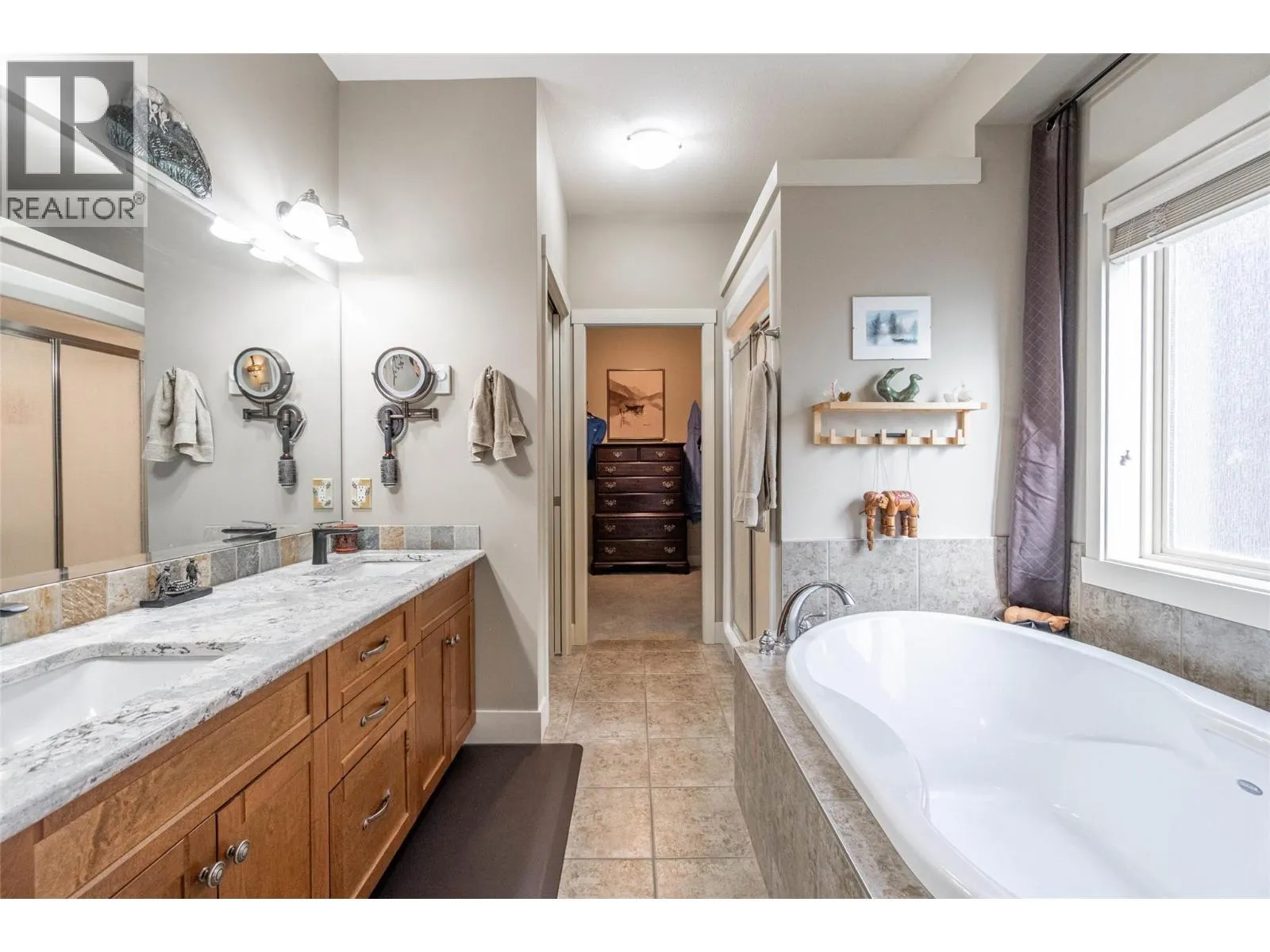 6833 MEADOWS Drive Unit# 28