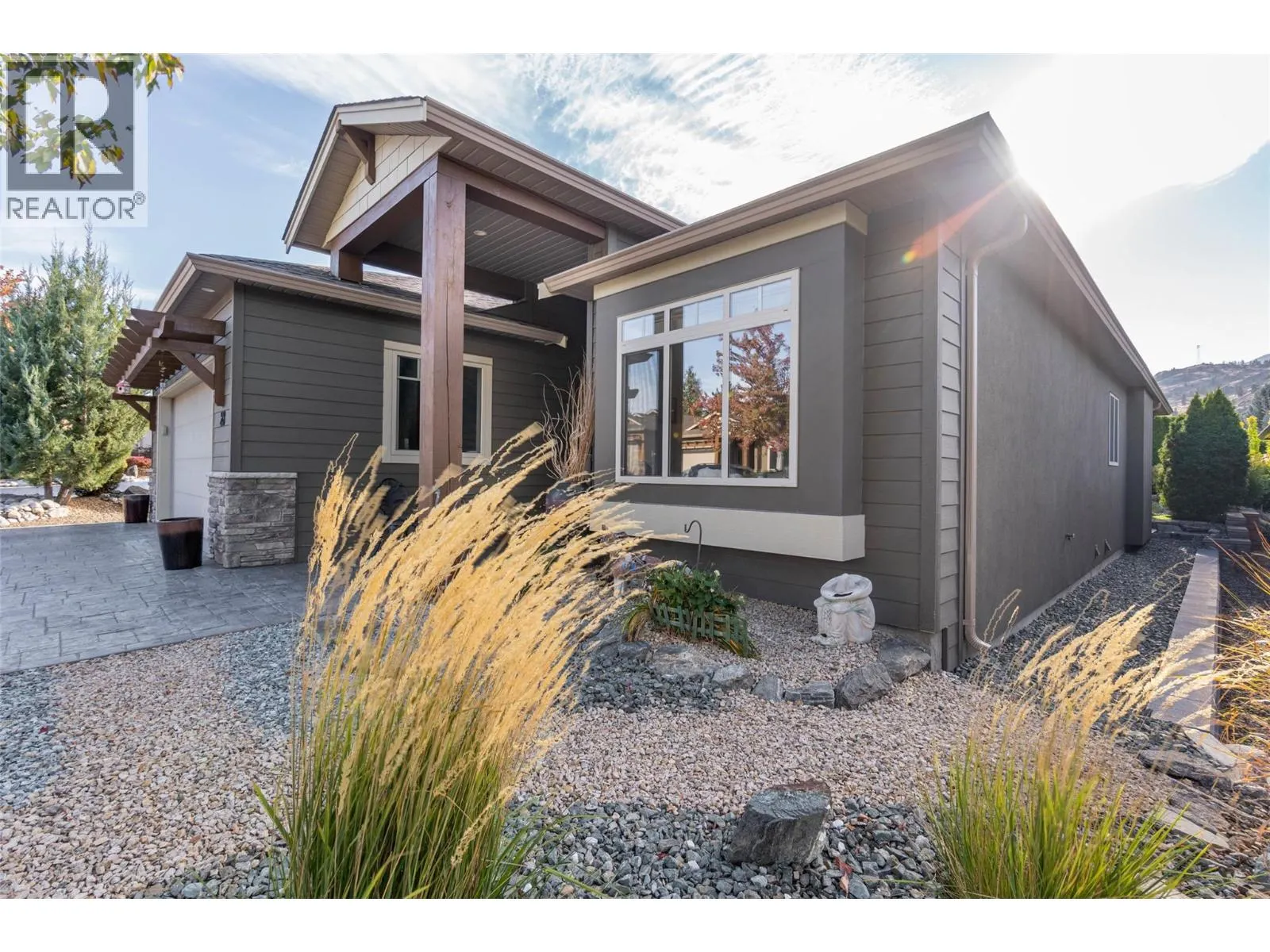 6833 MEADOWS Drive Unit# 28
