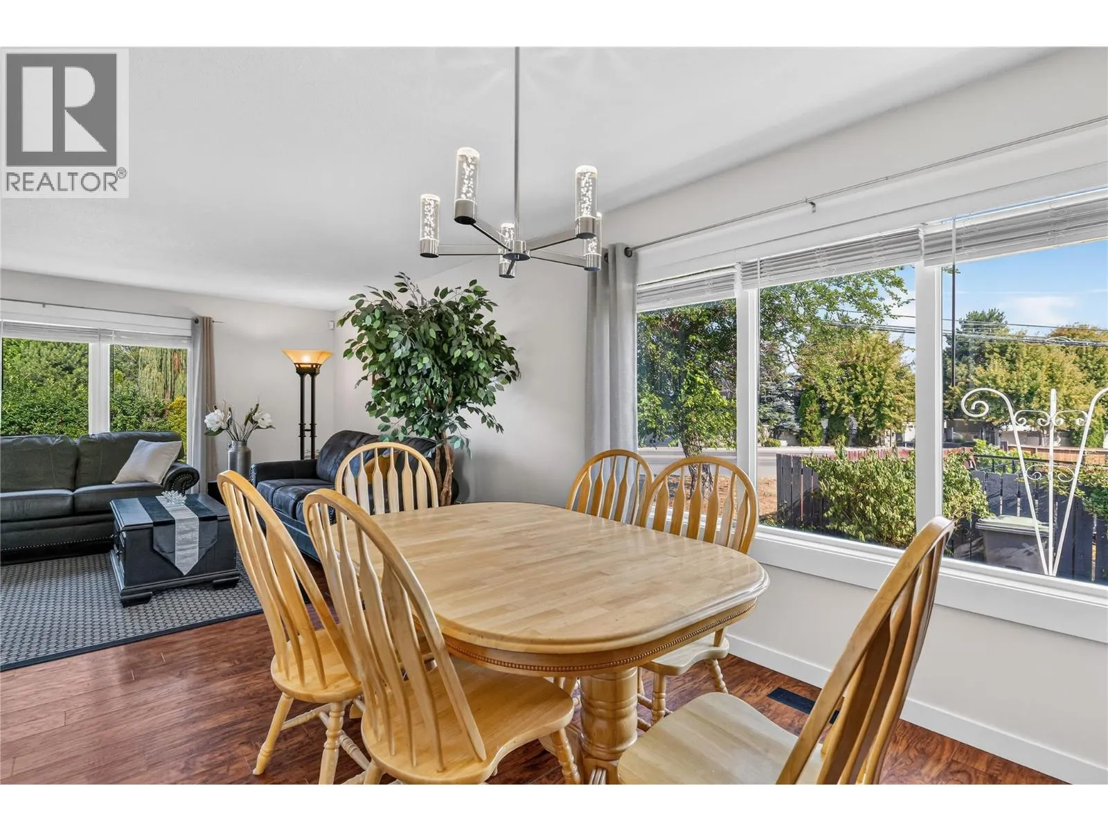 4201 Lakeshore Road