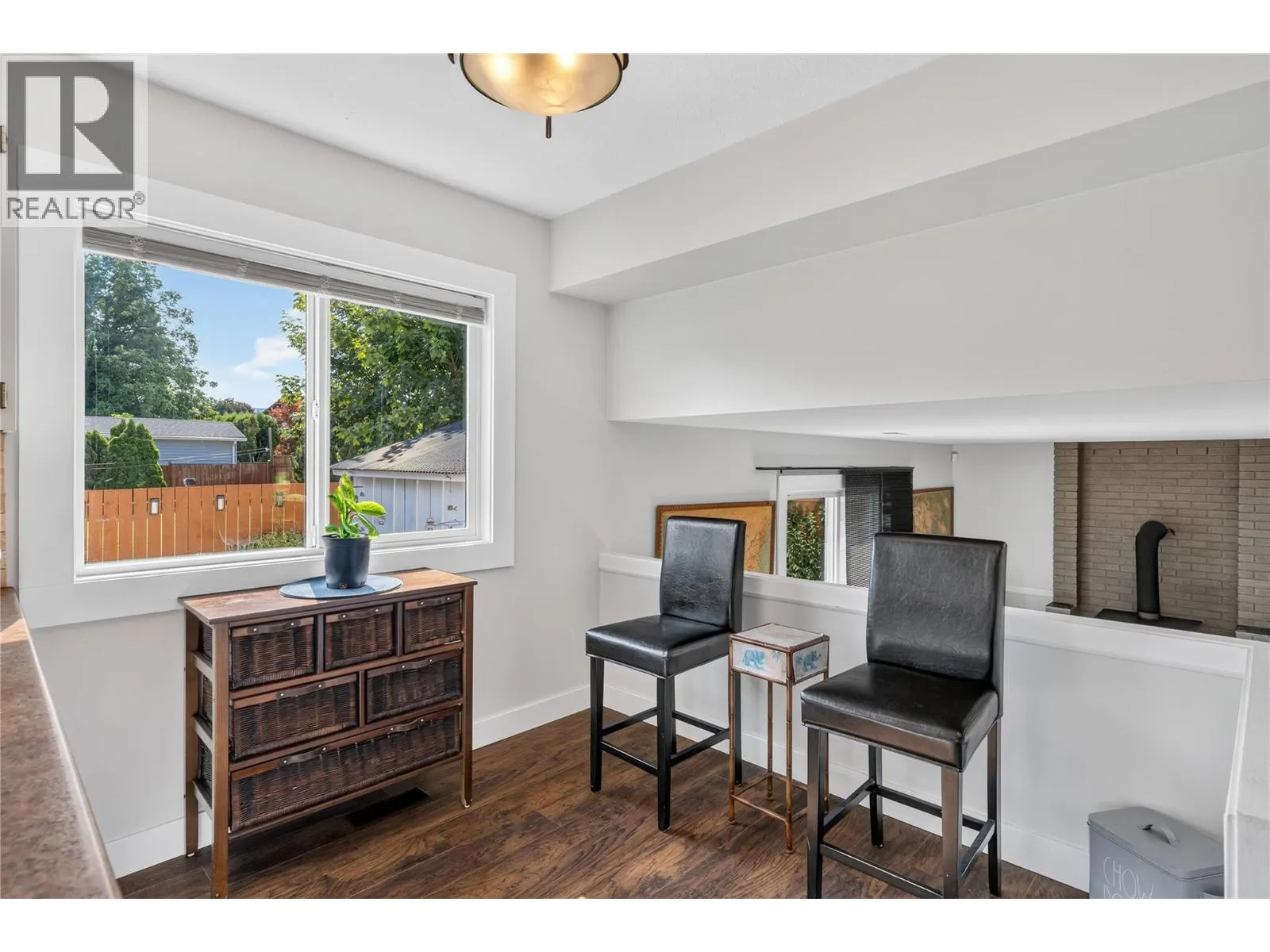 4201 Lakeshore Road