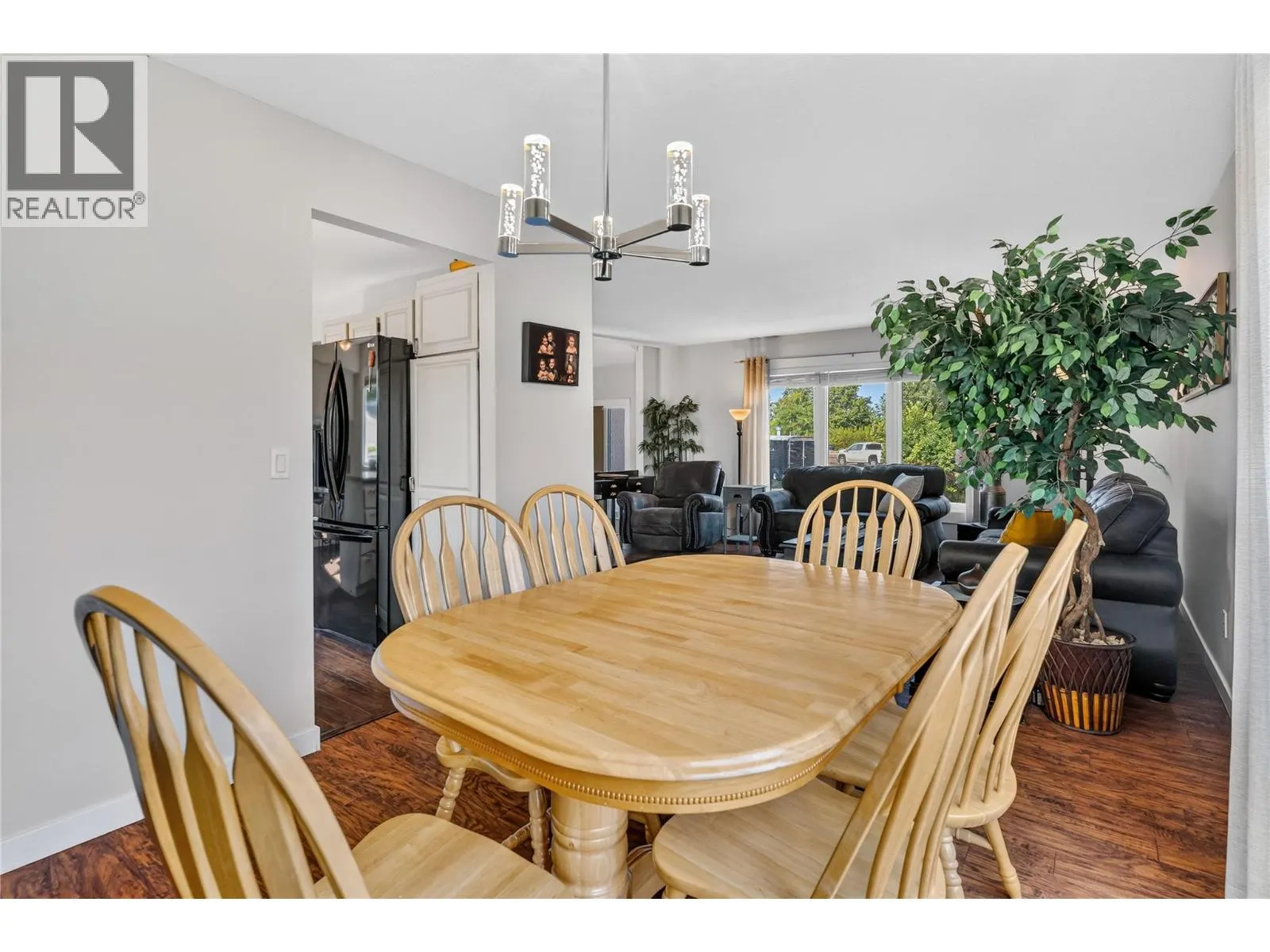 4201 Lakeshore Road