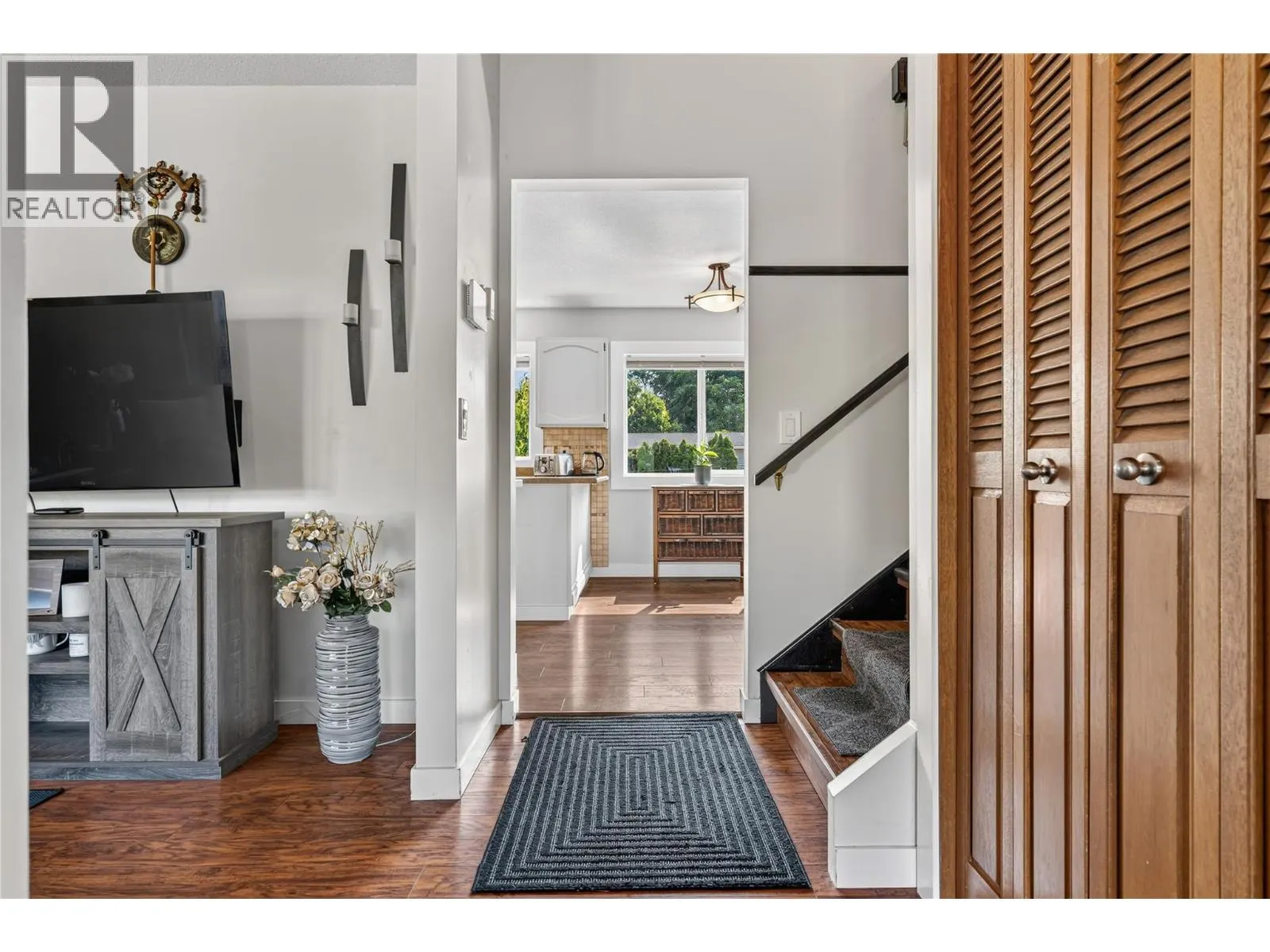 4201 Lakeshore Road