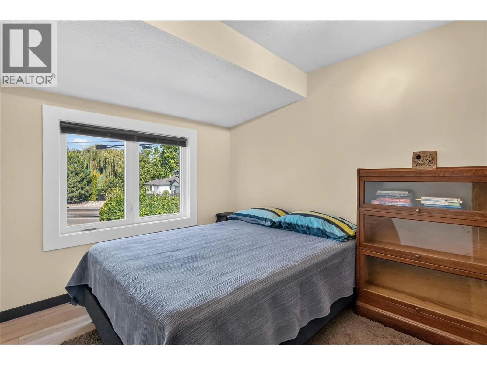 4201 Lakeshore Road