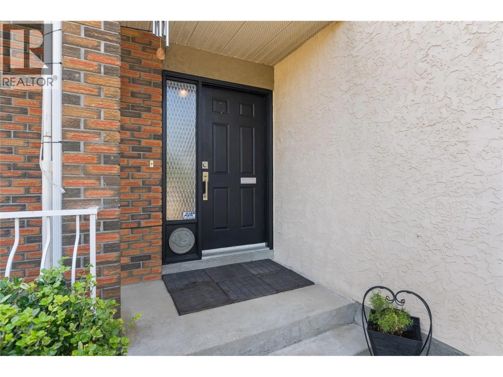 4201 Lakeshore Road