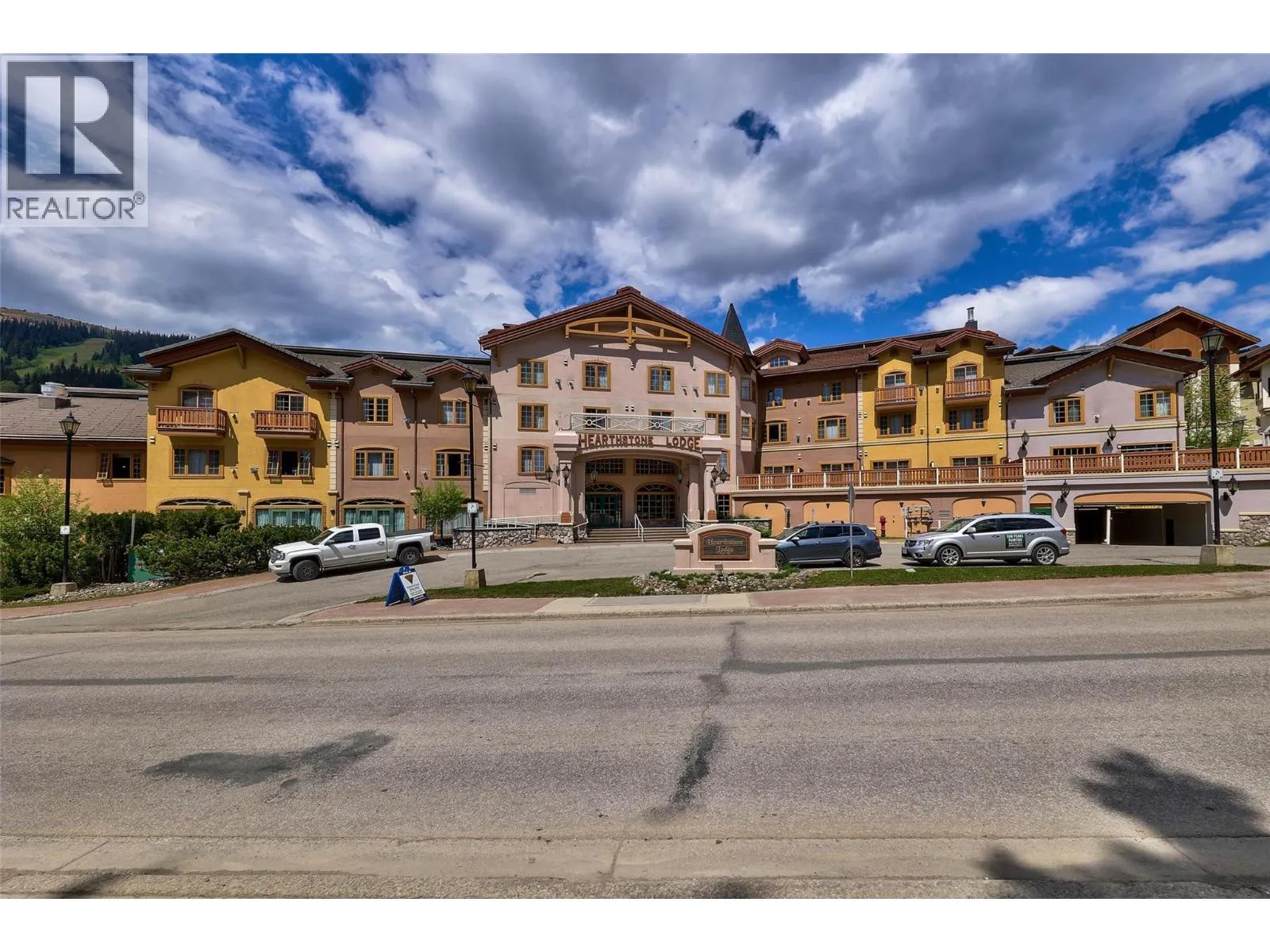 3170 Creekside Way Unit# 323
