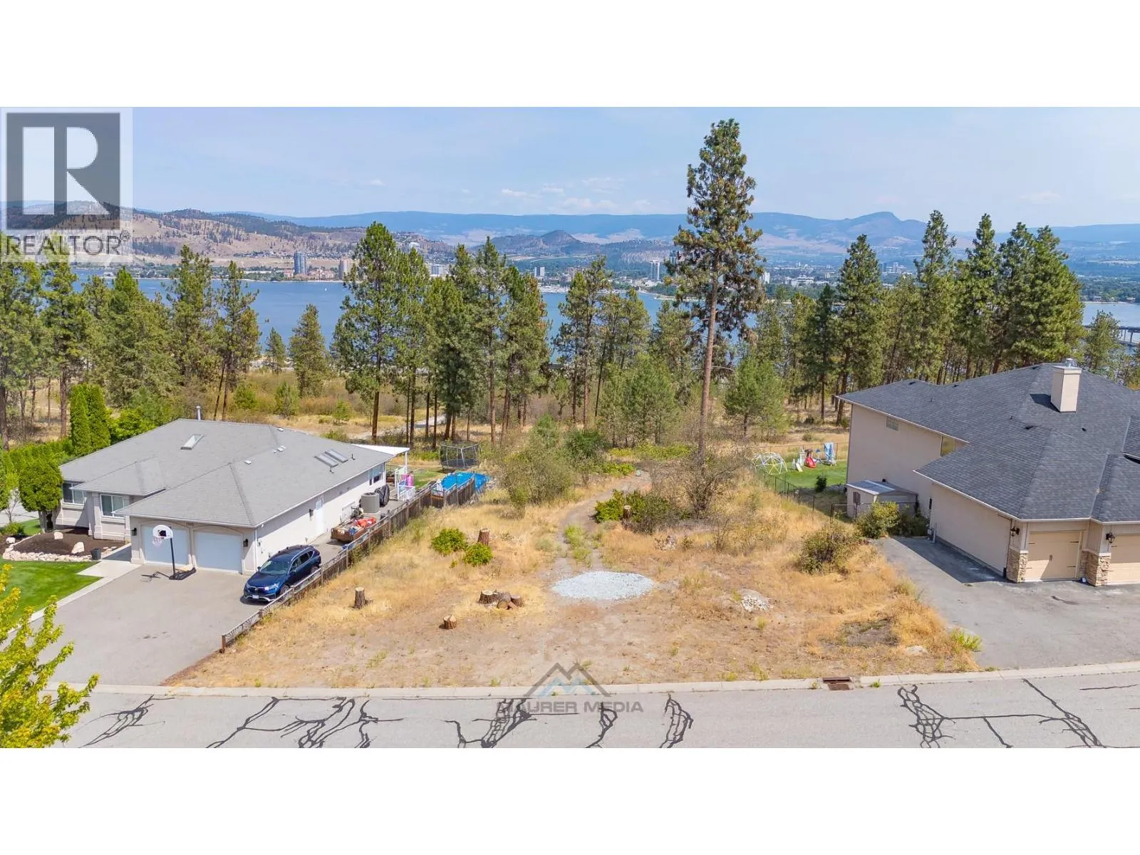 1909 Bayview Court