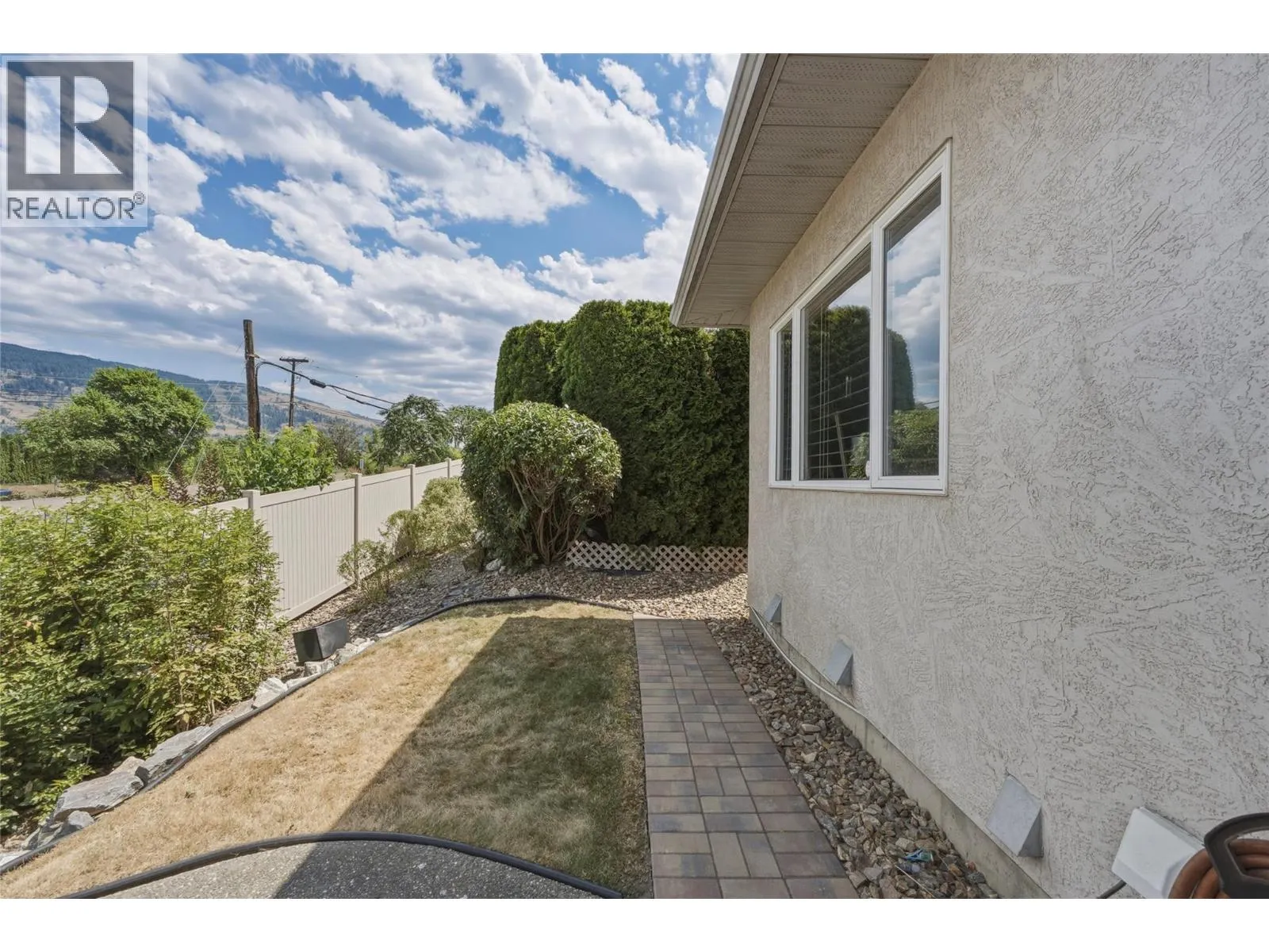 124 Sarsons Road Unit# 11