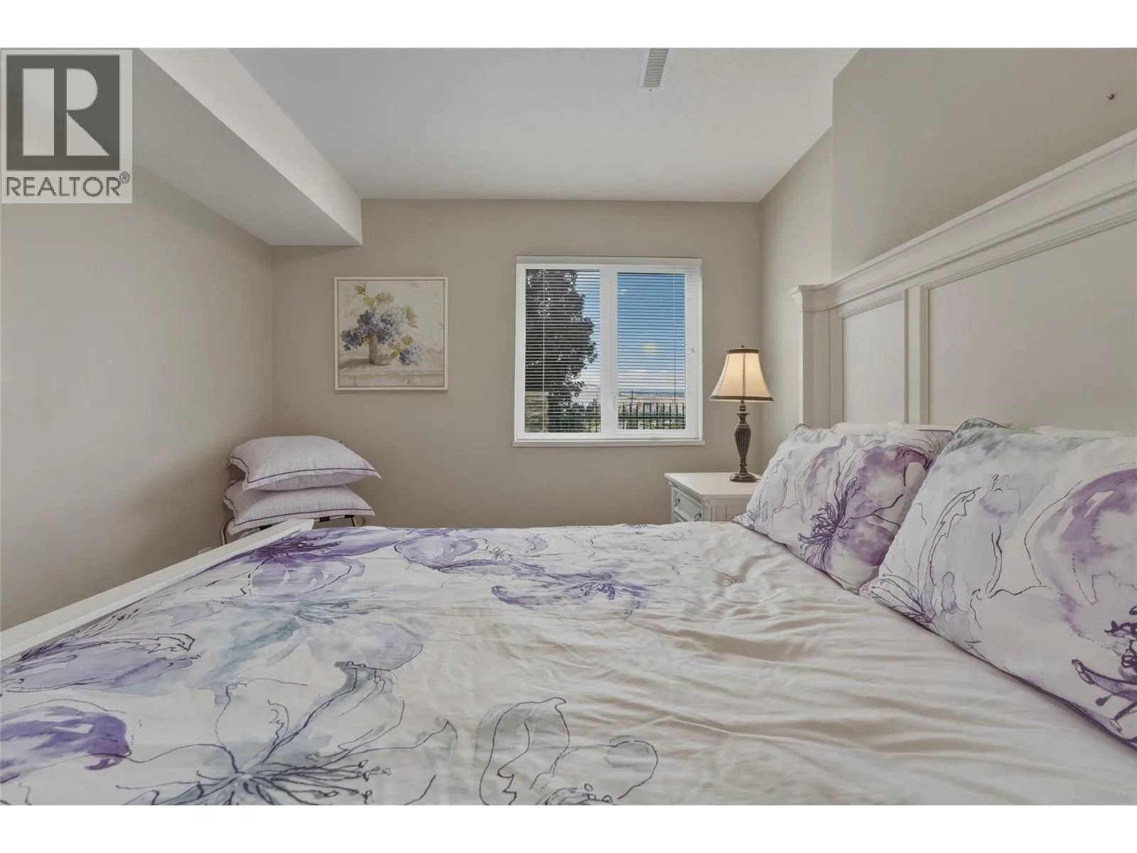 124 Sarsons Road Unit# 11