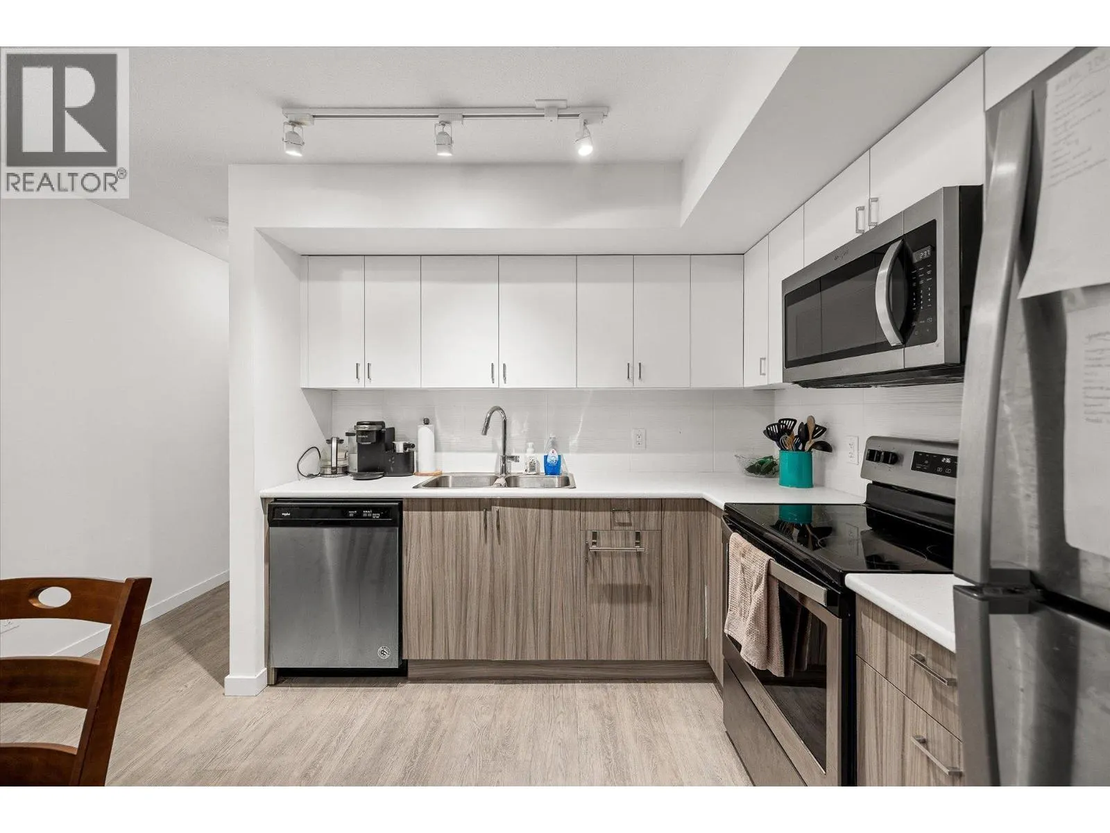 655 Academy Way Unit# 212