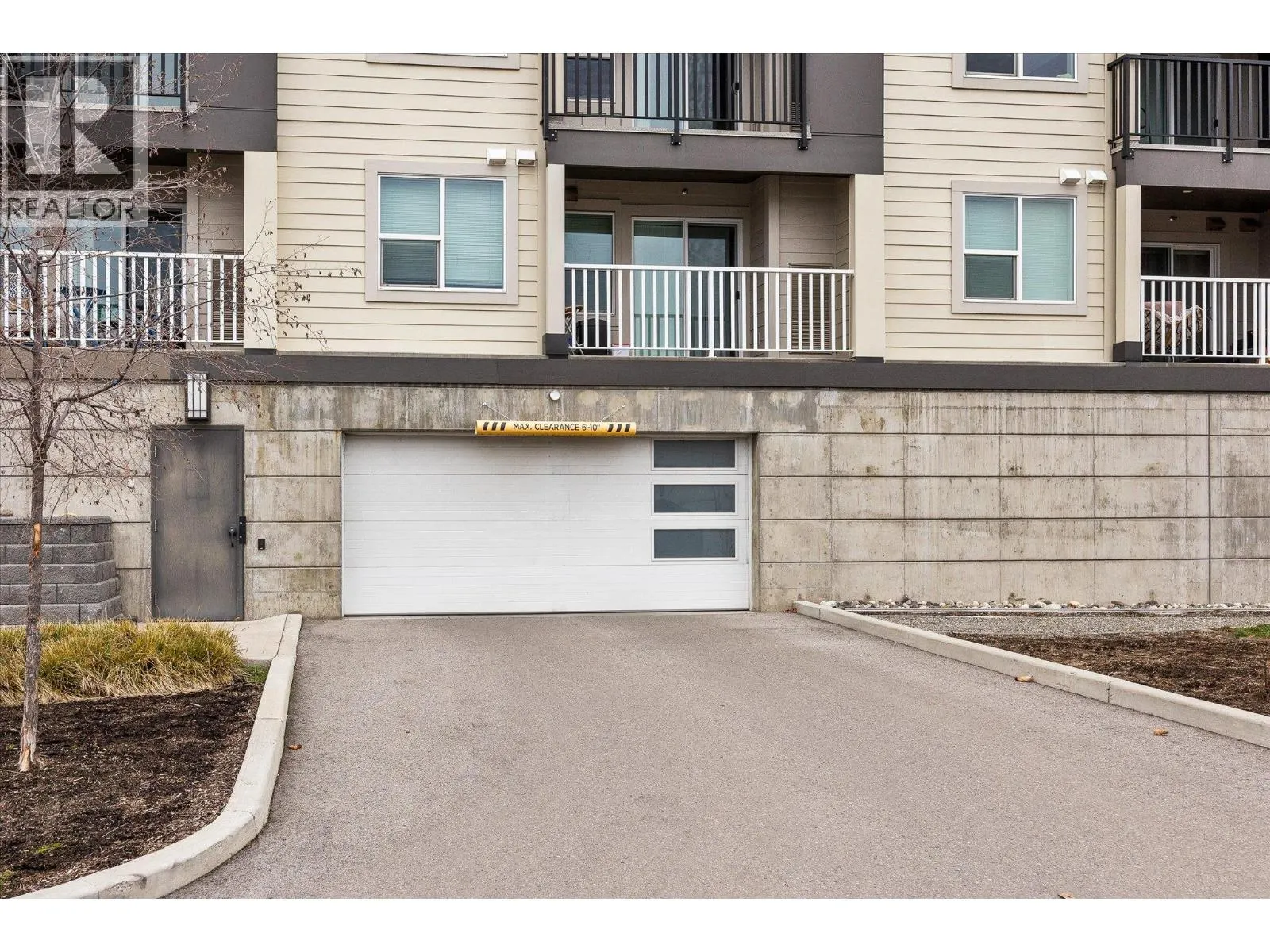 655 Academy Way Unit# 212