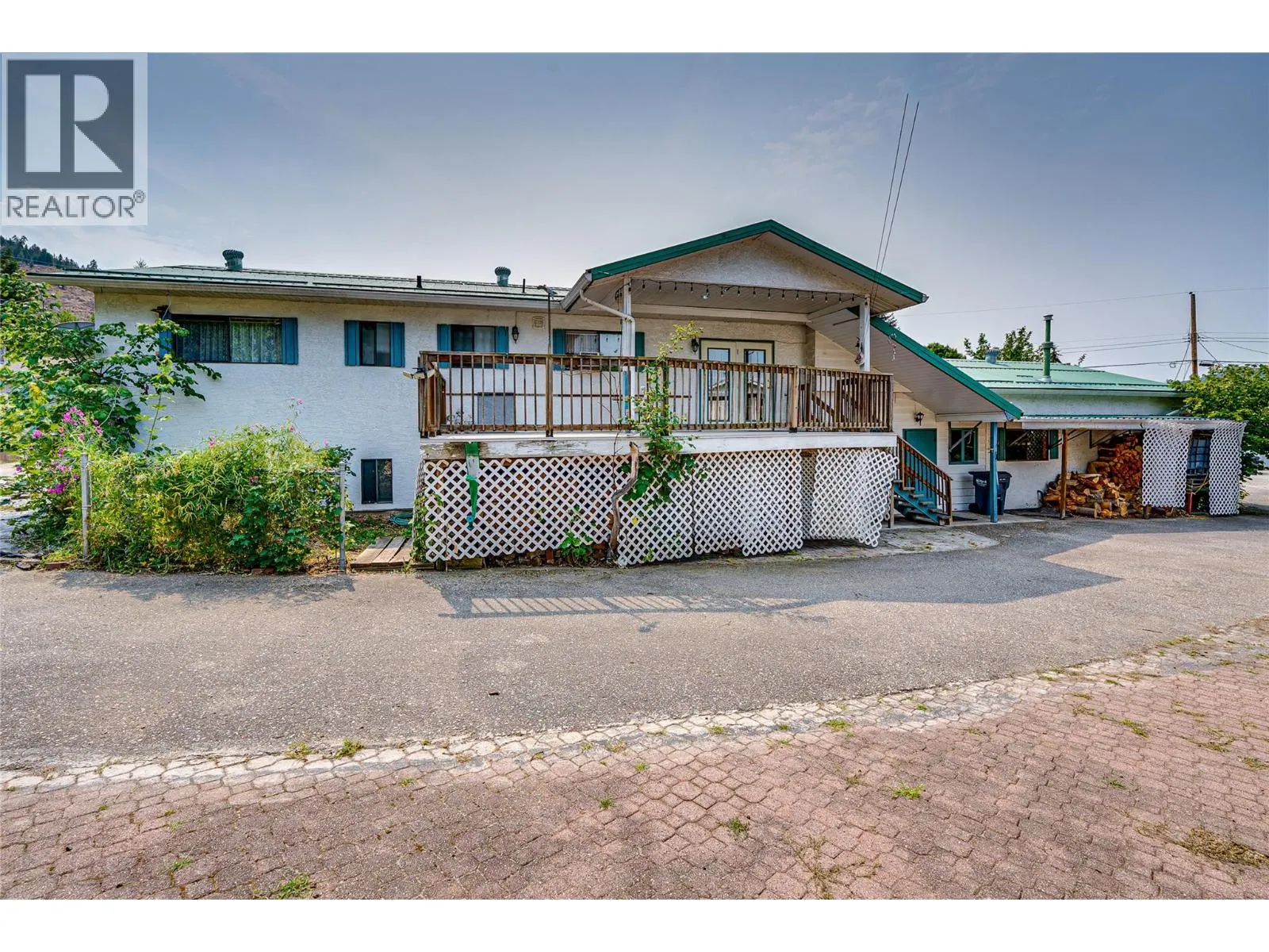 3472 Lockhart Crescent