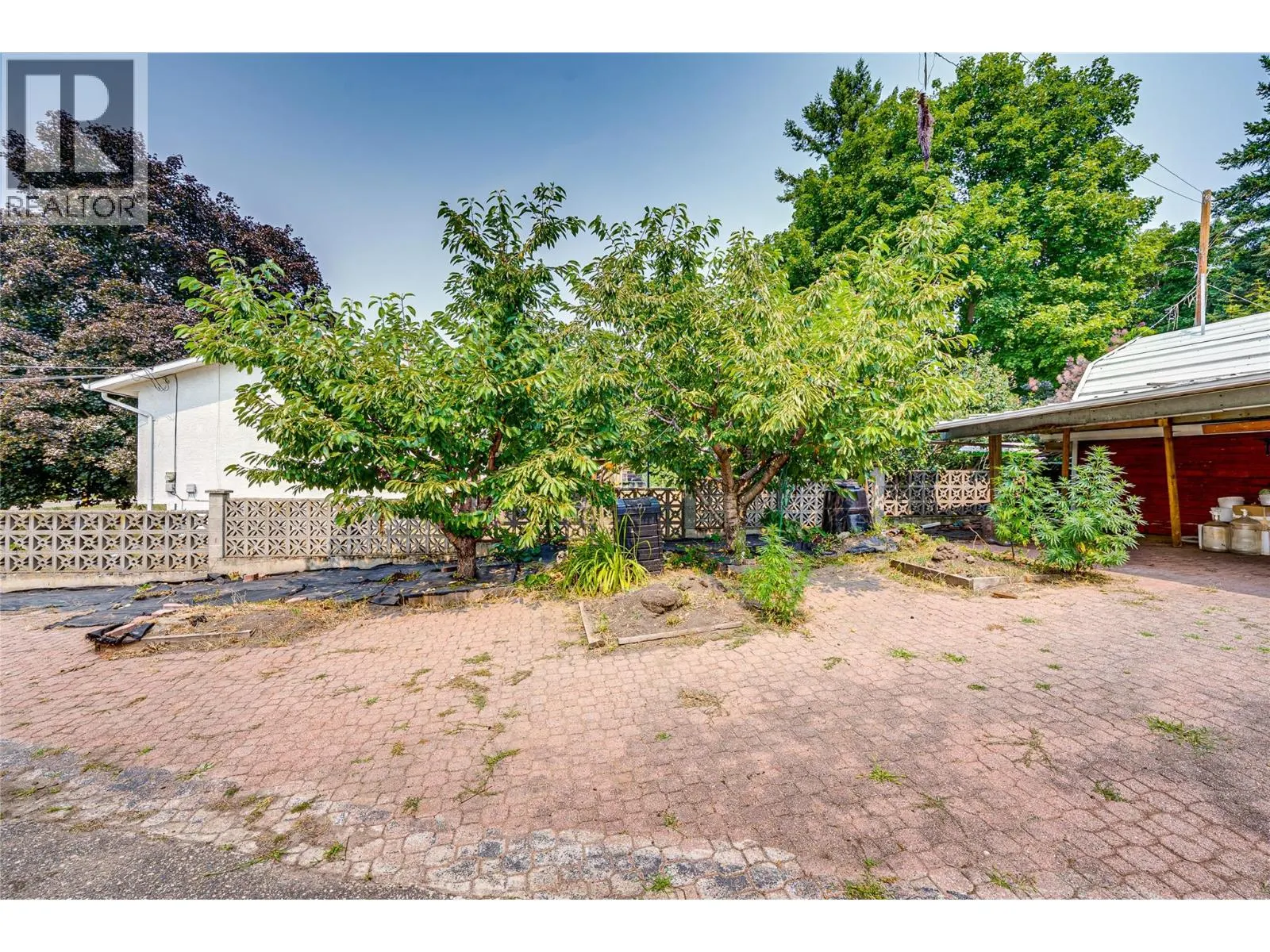 3472 Lockhart Crescent