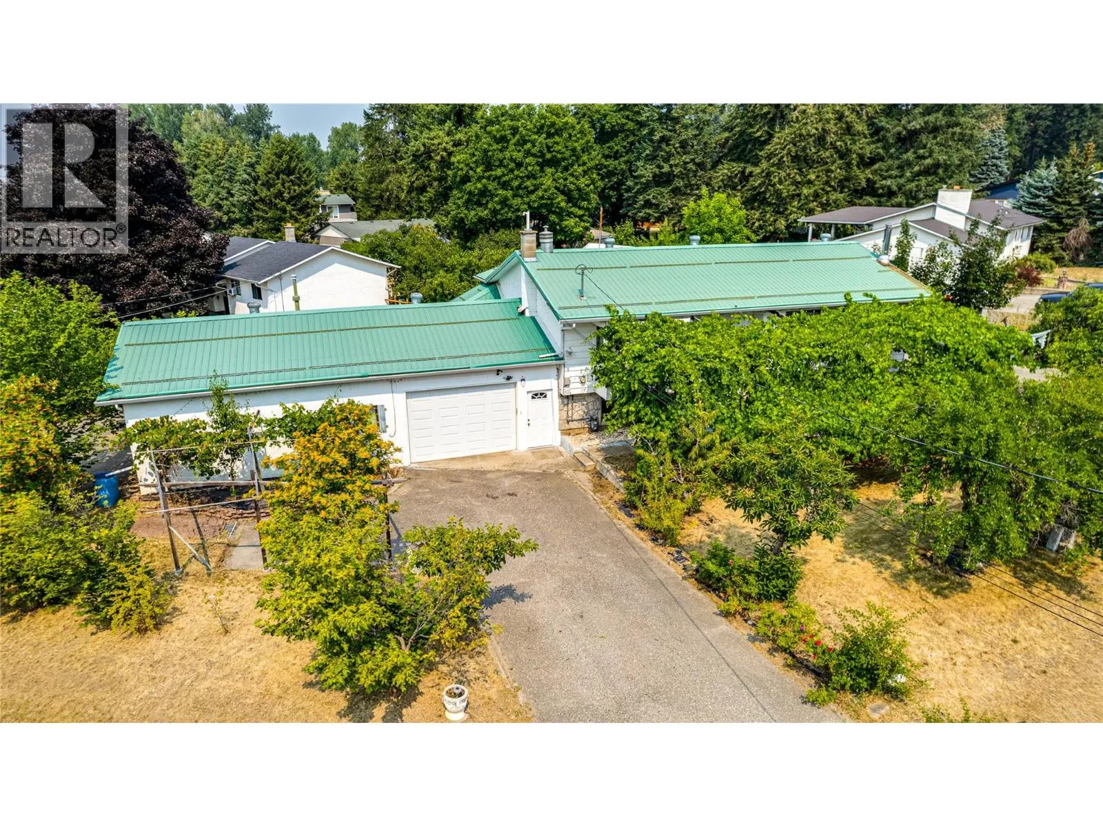 3472 Lockhart Crescent