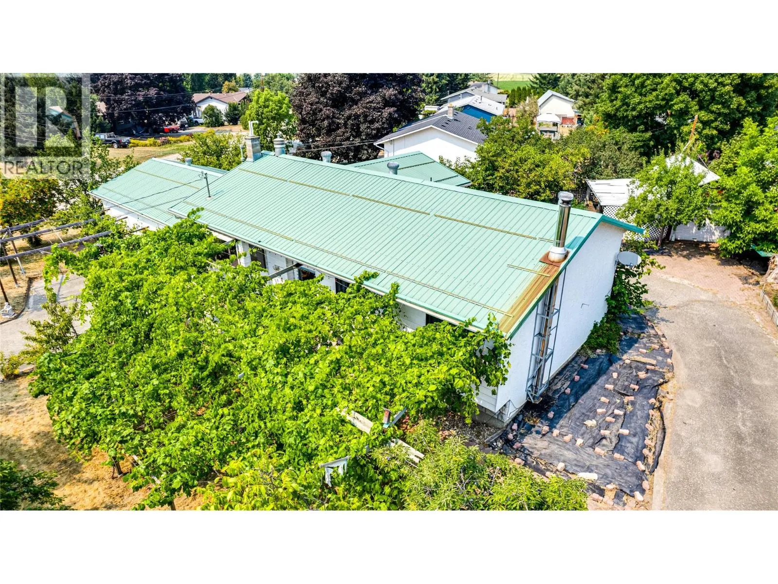 3472 Lockhart Crescent