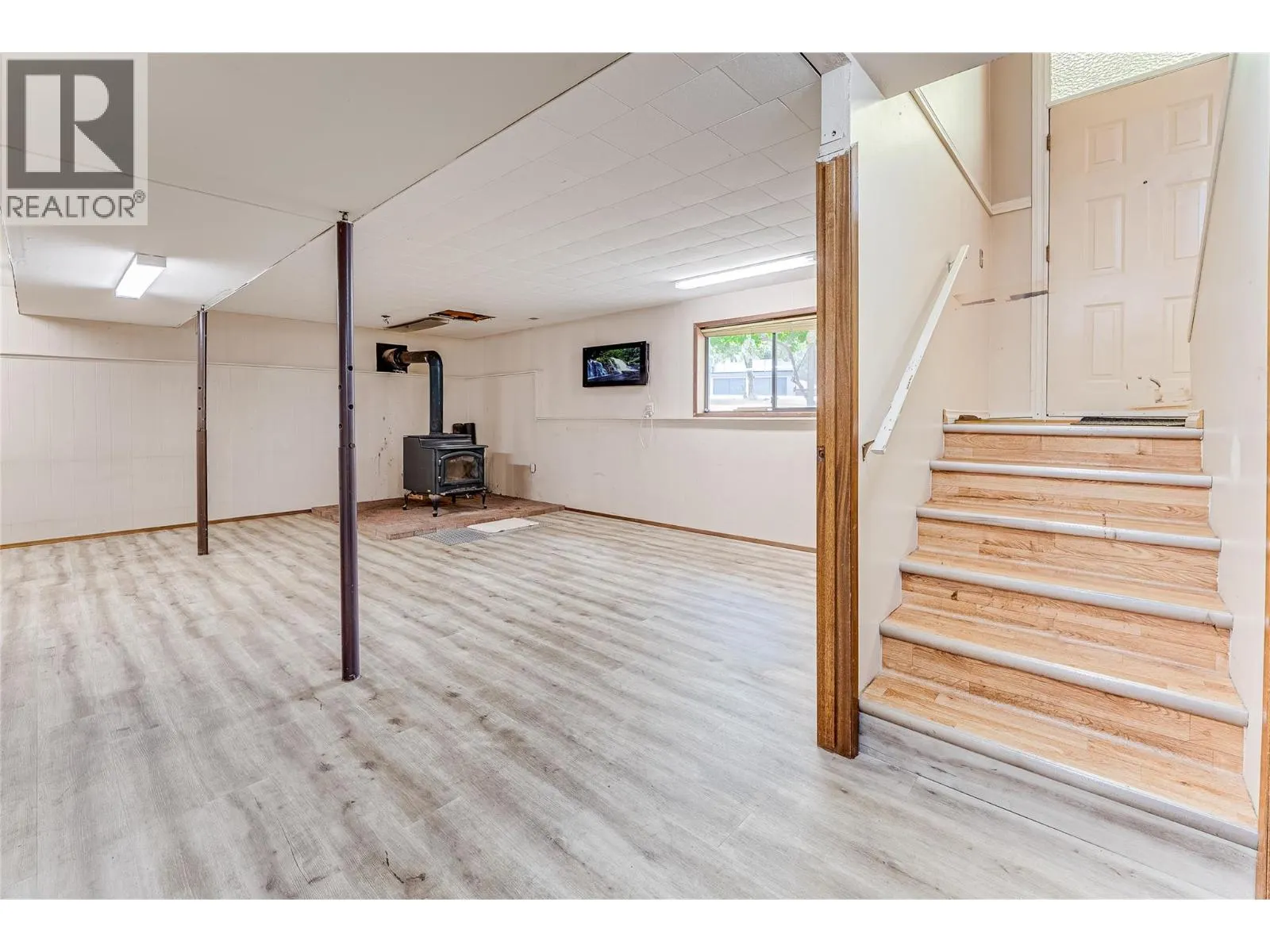 3472 Lockhart Crescent