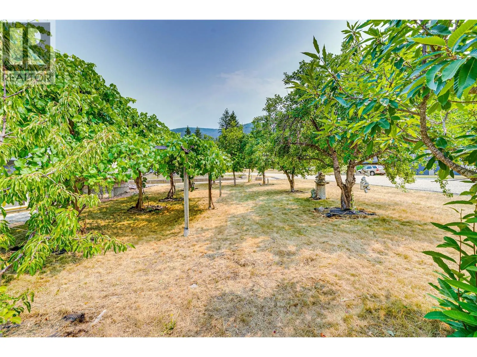 3472 Lockhart Crescent