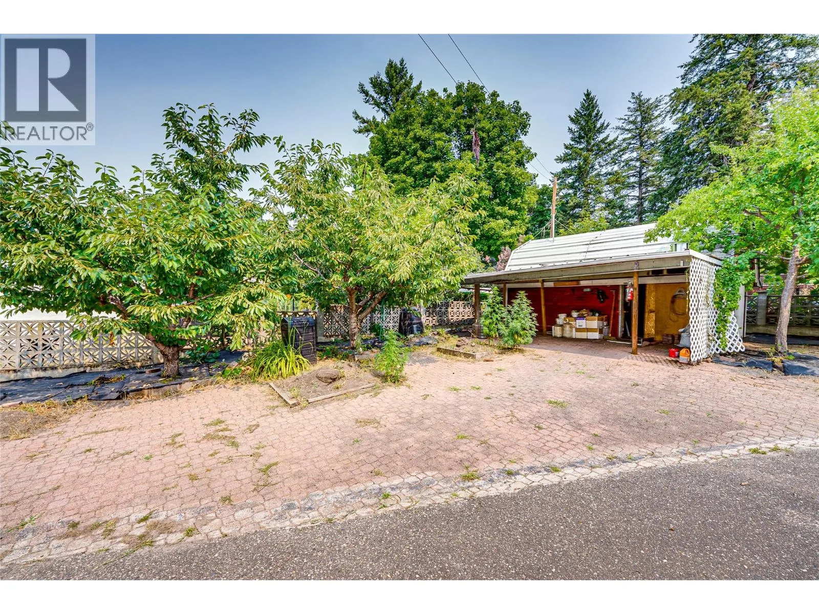 3472 Lockhart Crescent