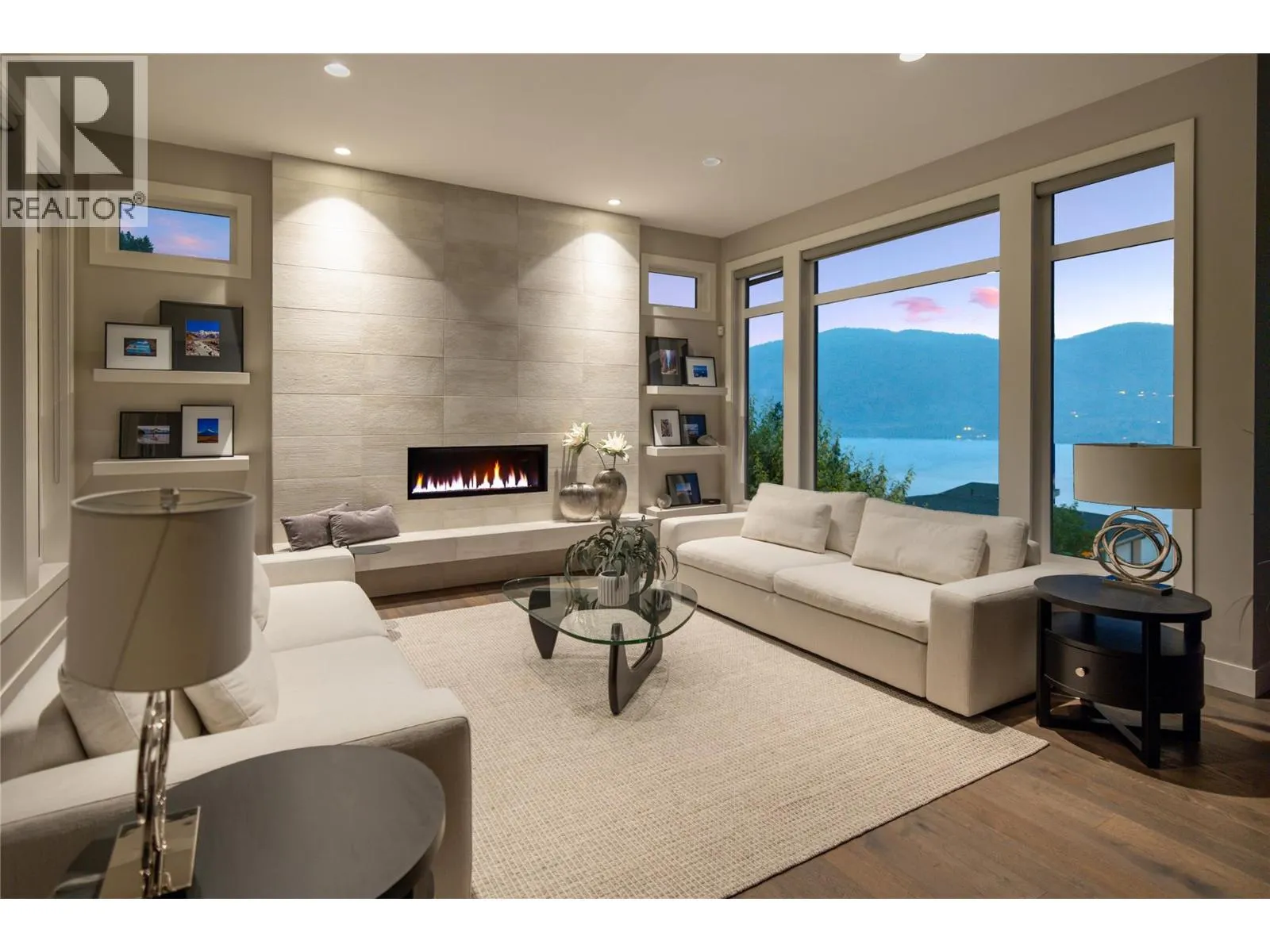 3320 Acacia Lane