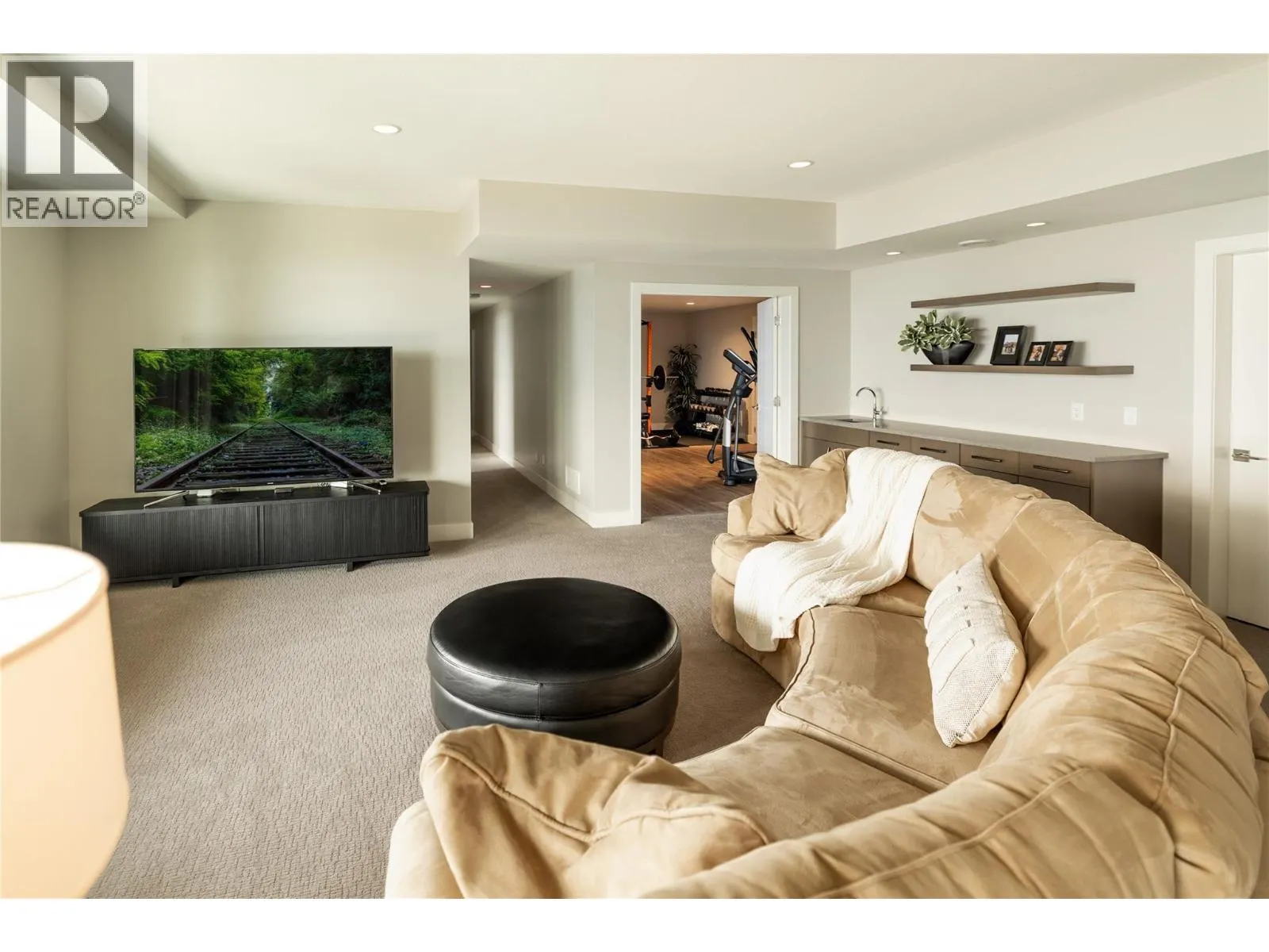 3320 Acacia Lane