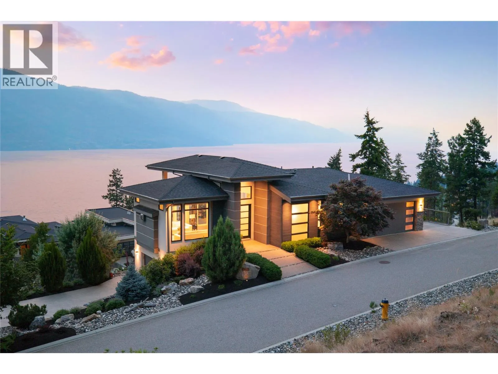 3320 Acacia Lane