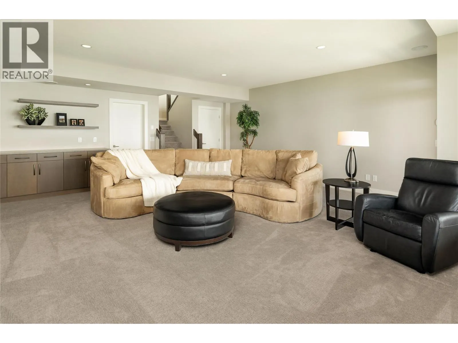 3320 Acacia Lane
