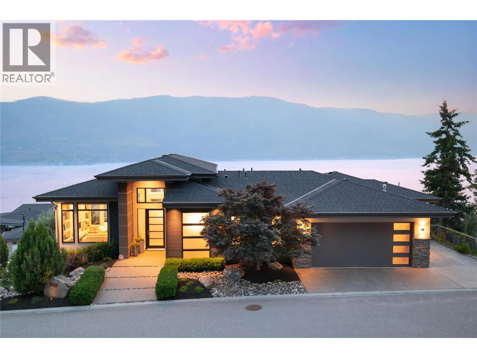 3320 Acacia Lane