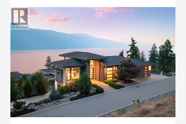 3320 Acacia Lane