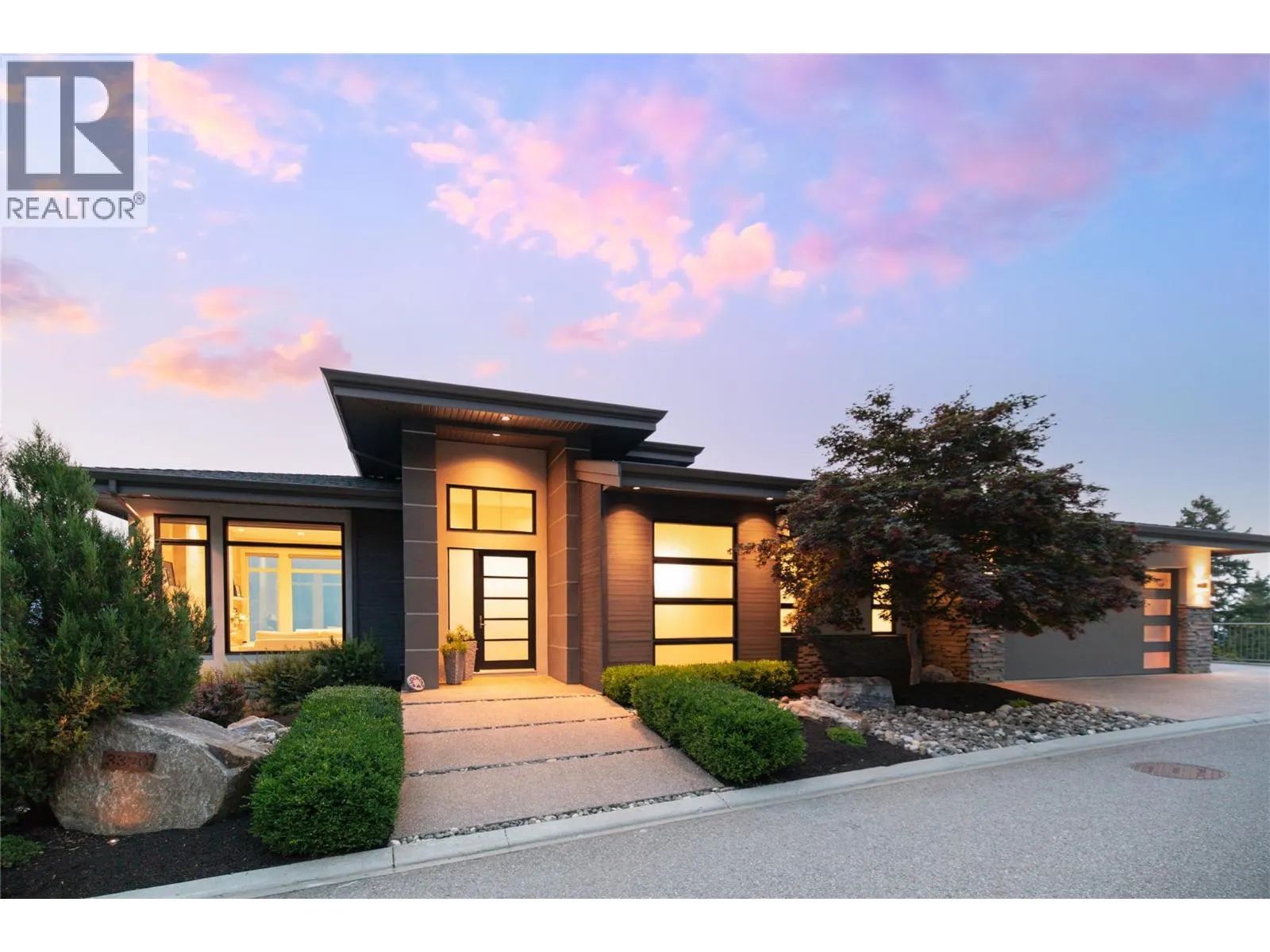 3320 Acacia Lane
