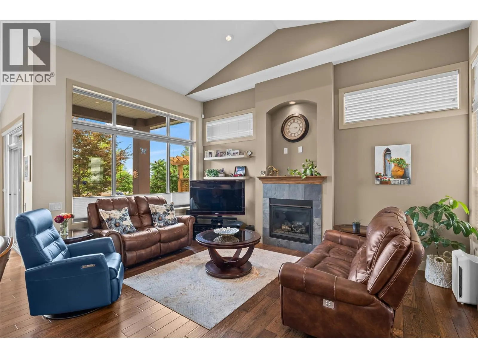 2233 Terrero Place