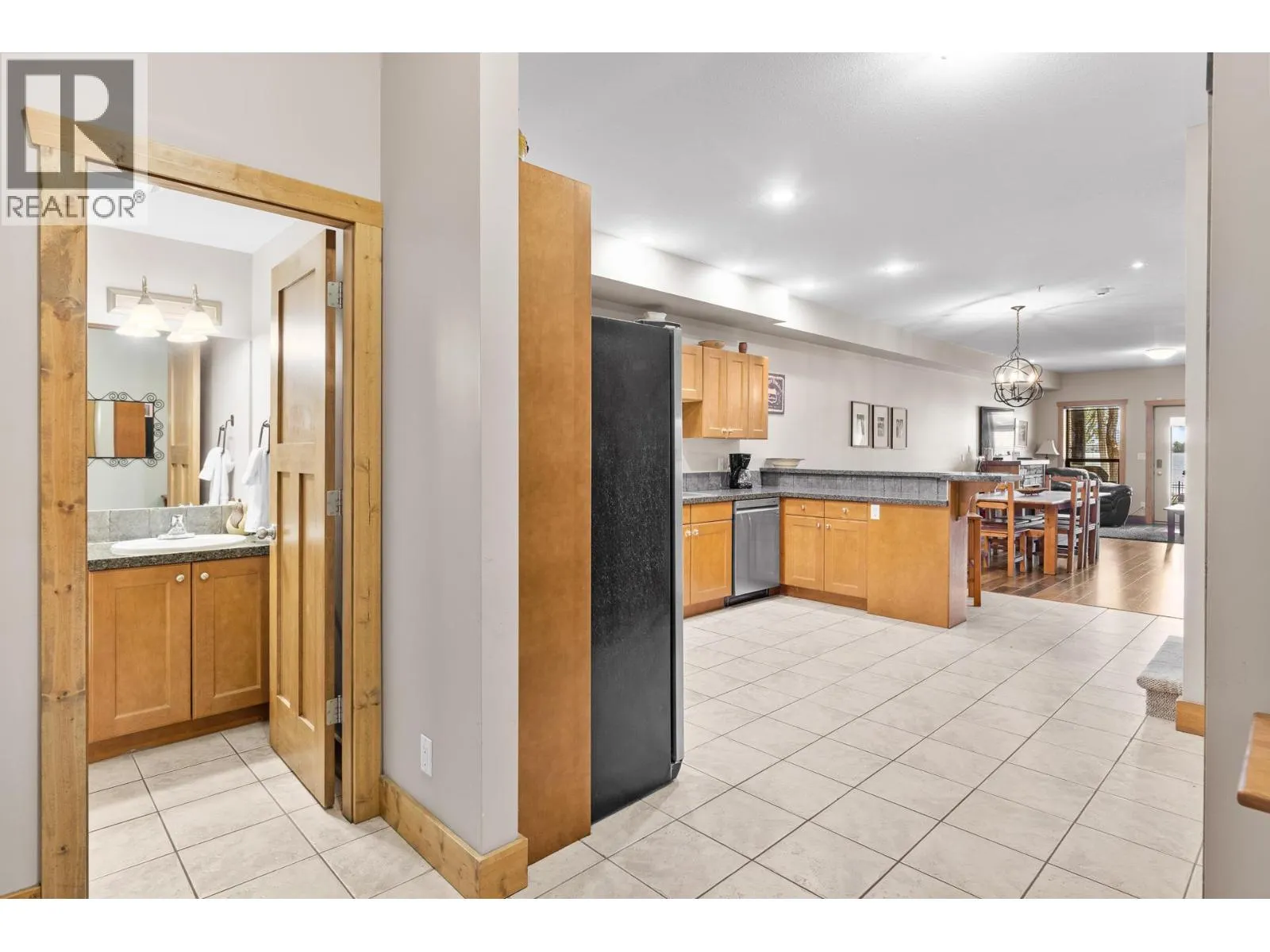 5401 Lakeshore Drive Unit# 109