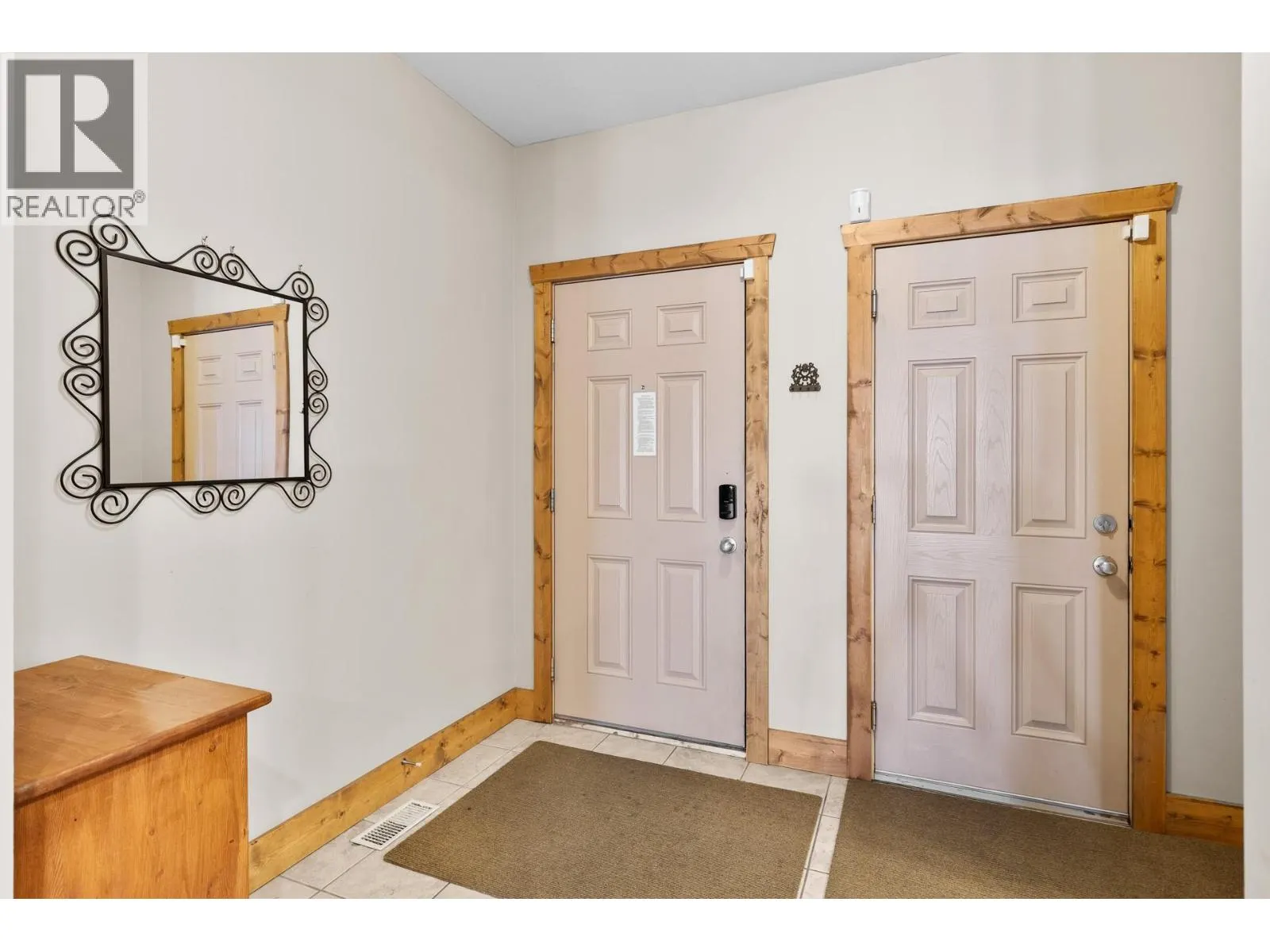 5401 Lakeshore Drive Unit# 109