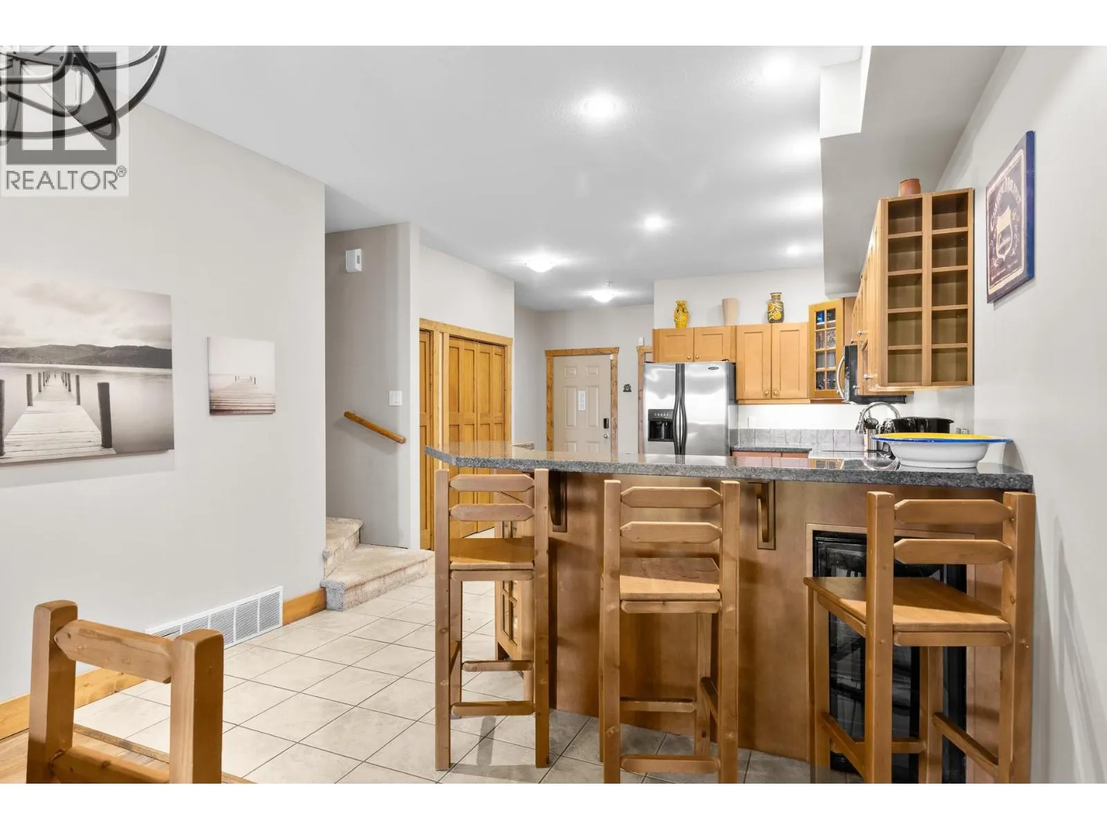 5401 Lakeshore Drive Unit# 109