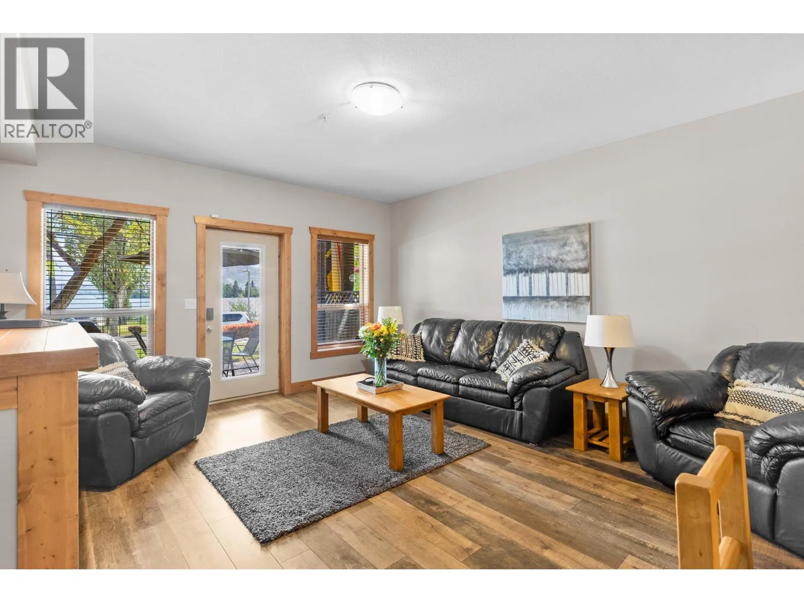 5401 Lakeshore Drive Unit# 109