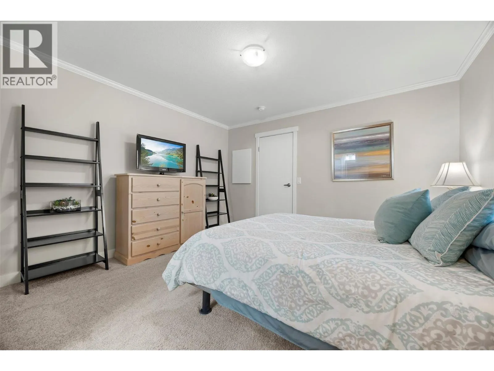 1860 Boucherie Road Unit# 33
