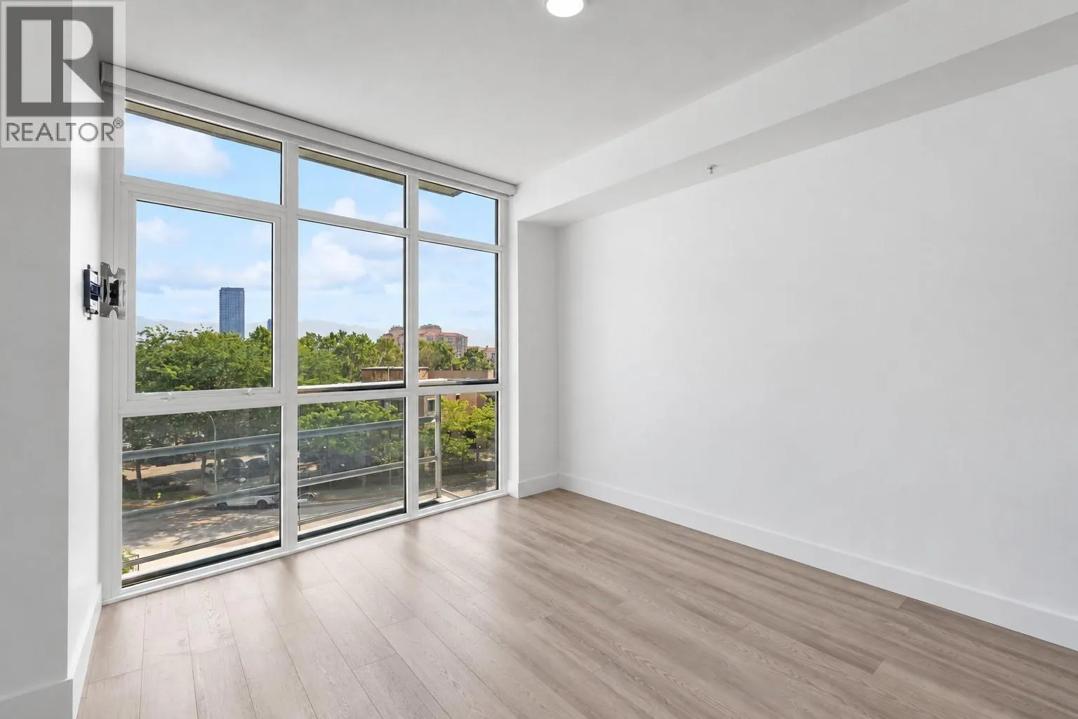 1151 Sunset Drive Unit# 405