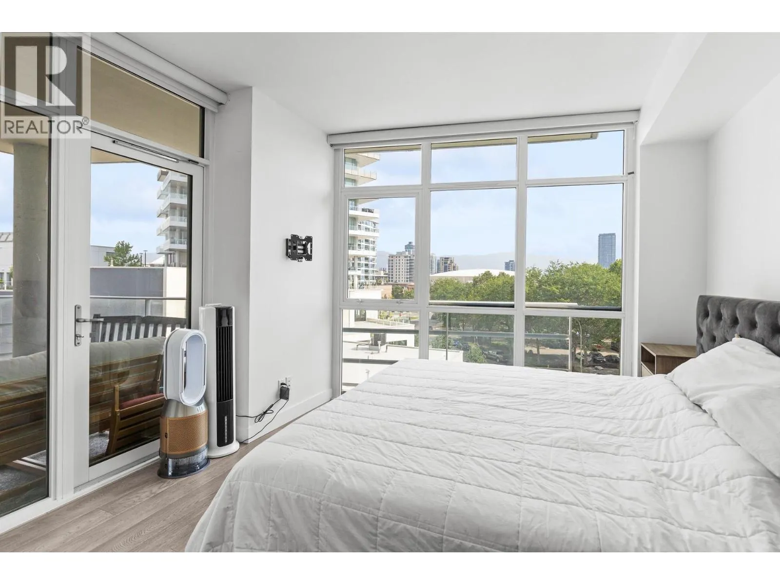 1151 Sunset Drive Unit# 405
