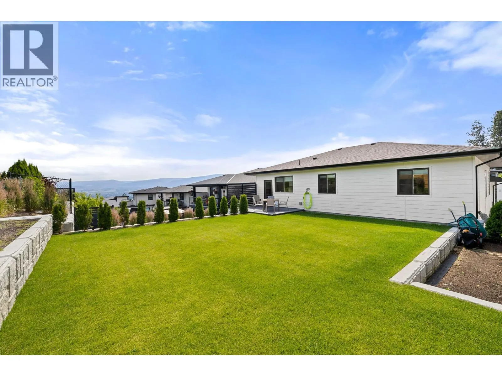 712 Lake Court