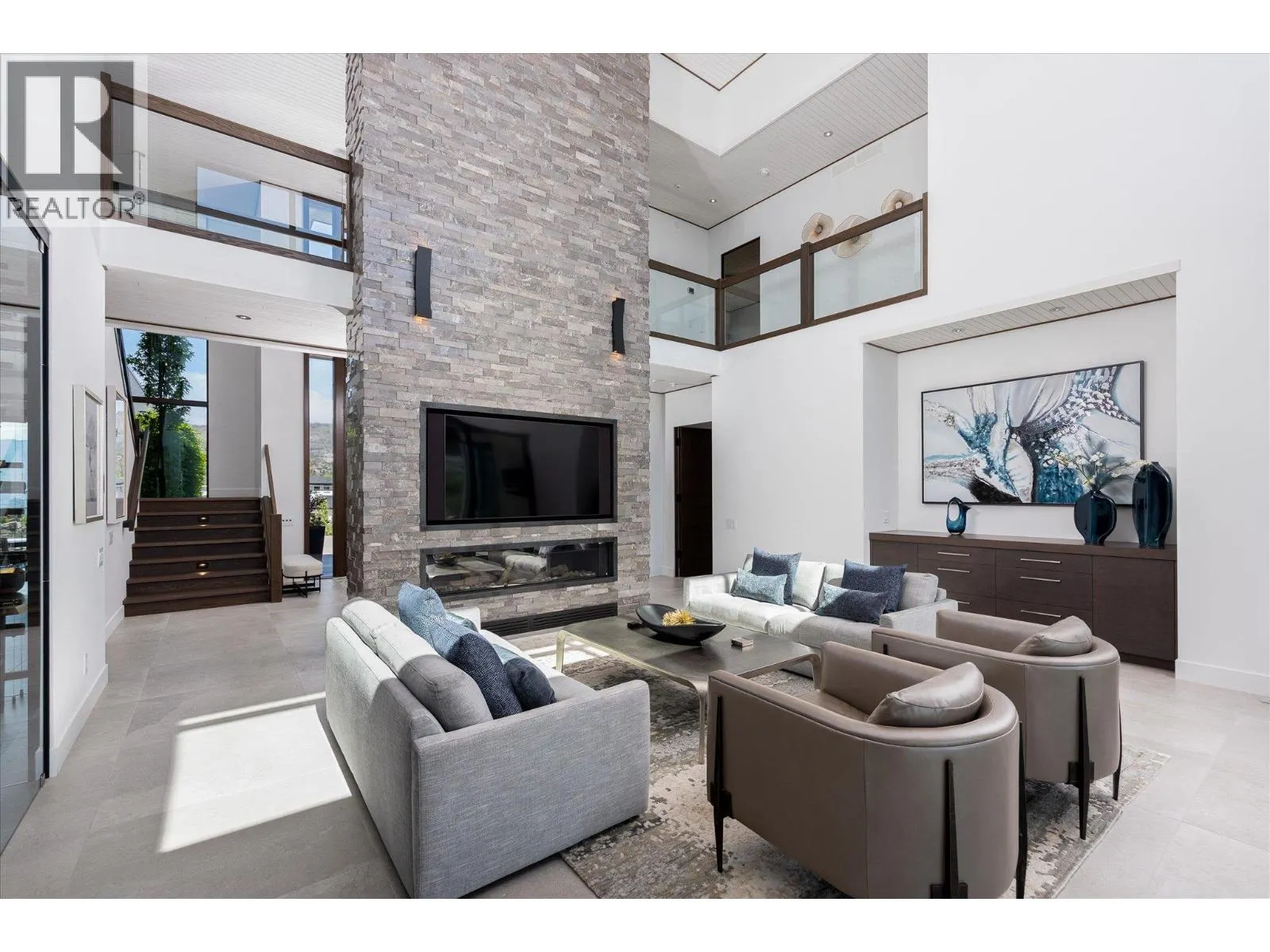 2463 Thacker Drive