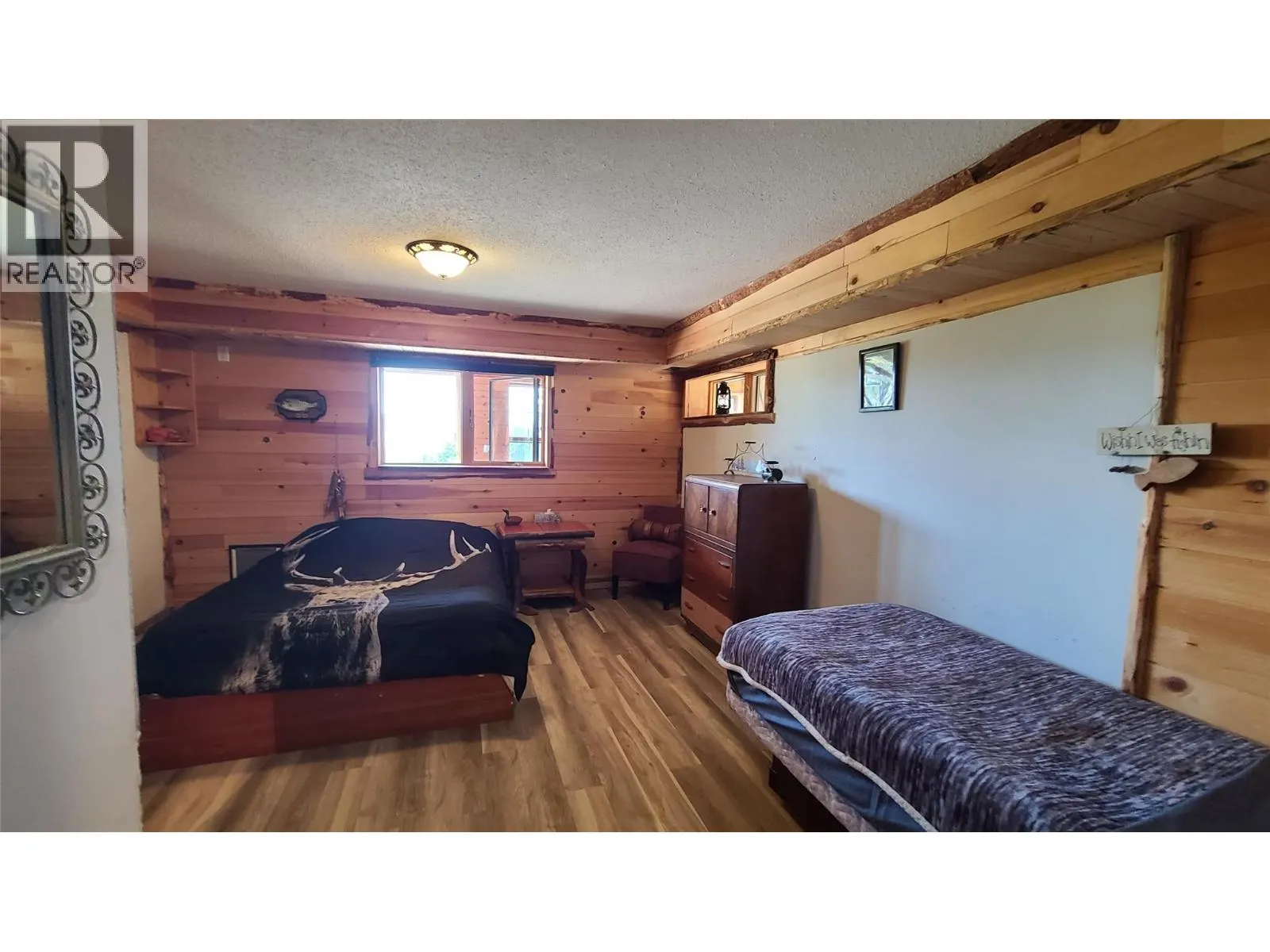 28 NINE MILE Place