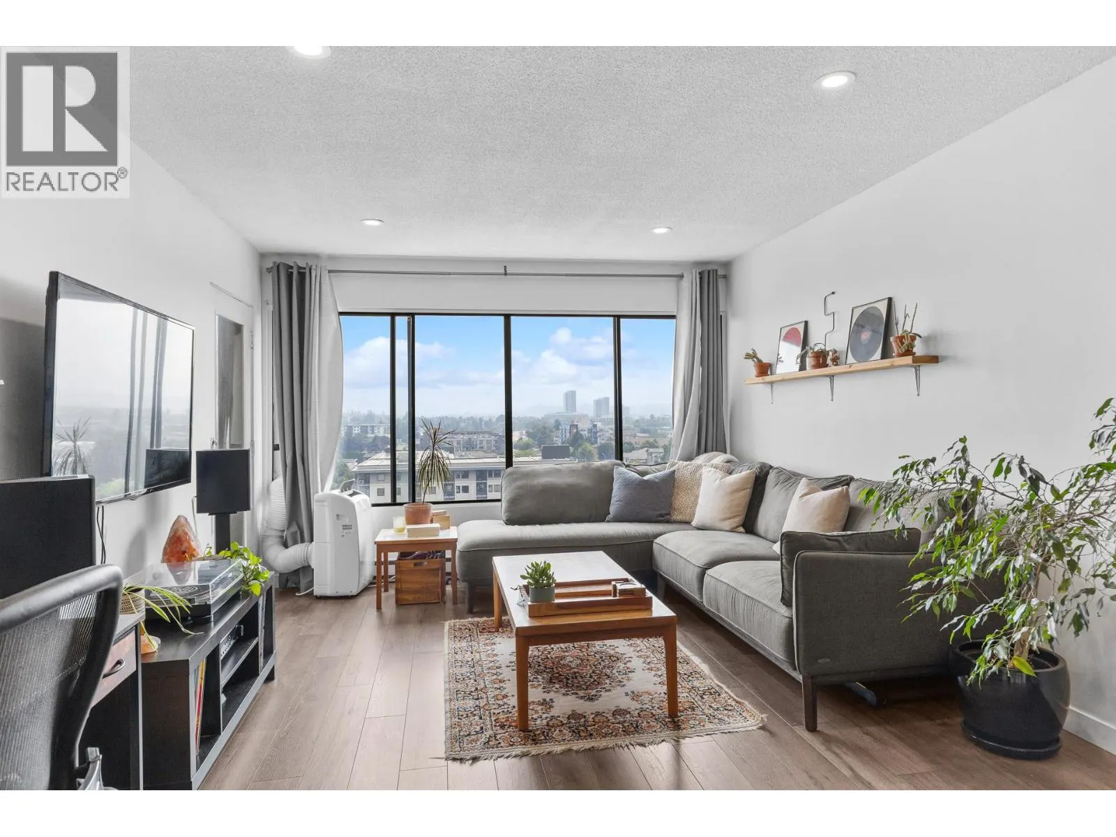 737 Leon Avenue Unit# 1205