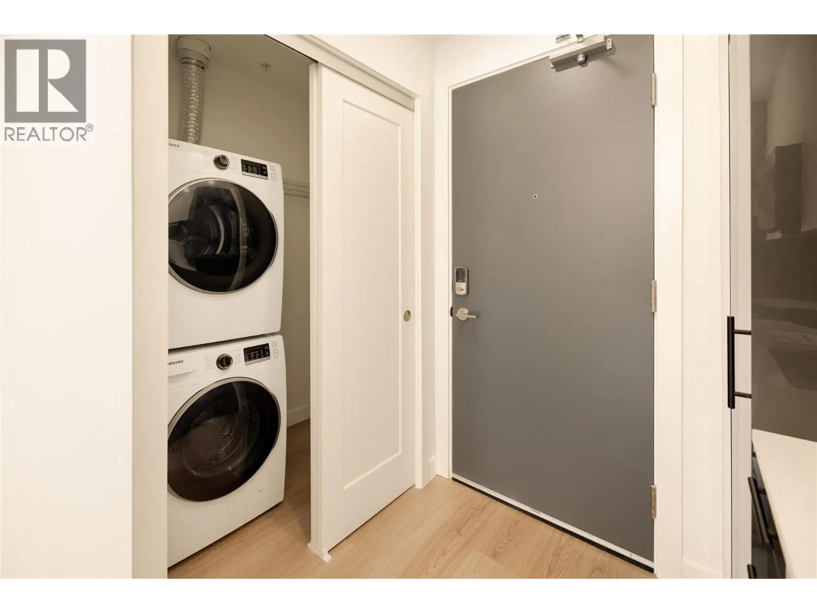 1380 Pridham Avenue Unit# 415