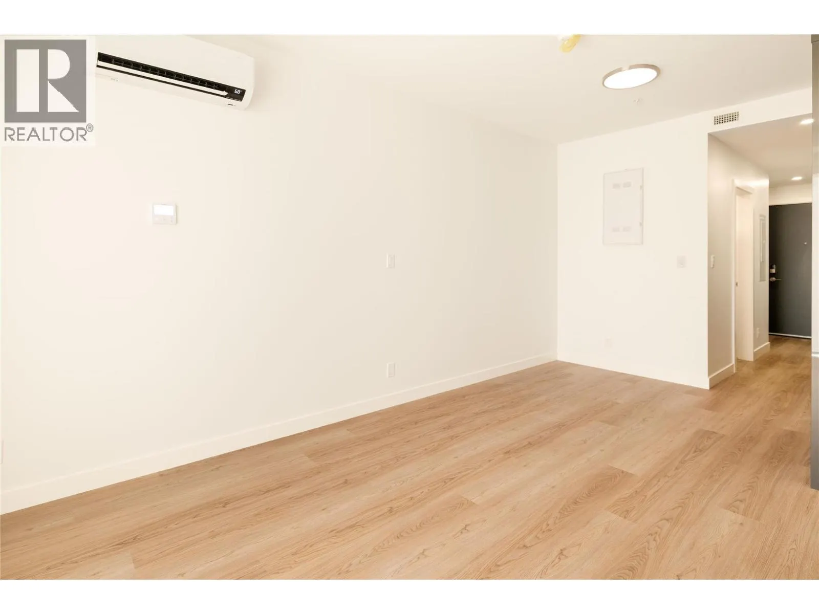1380 Pridham Avenue Unit# 415