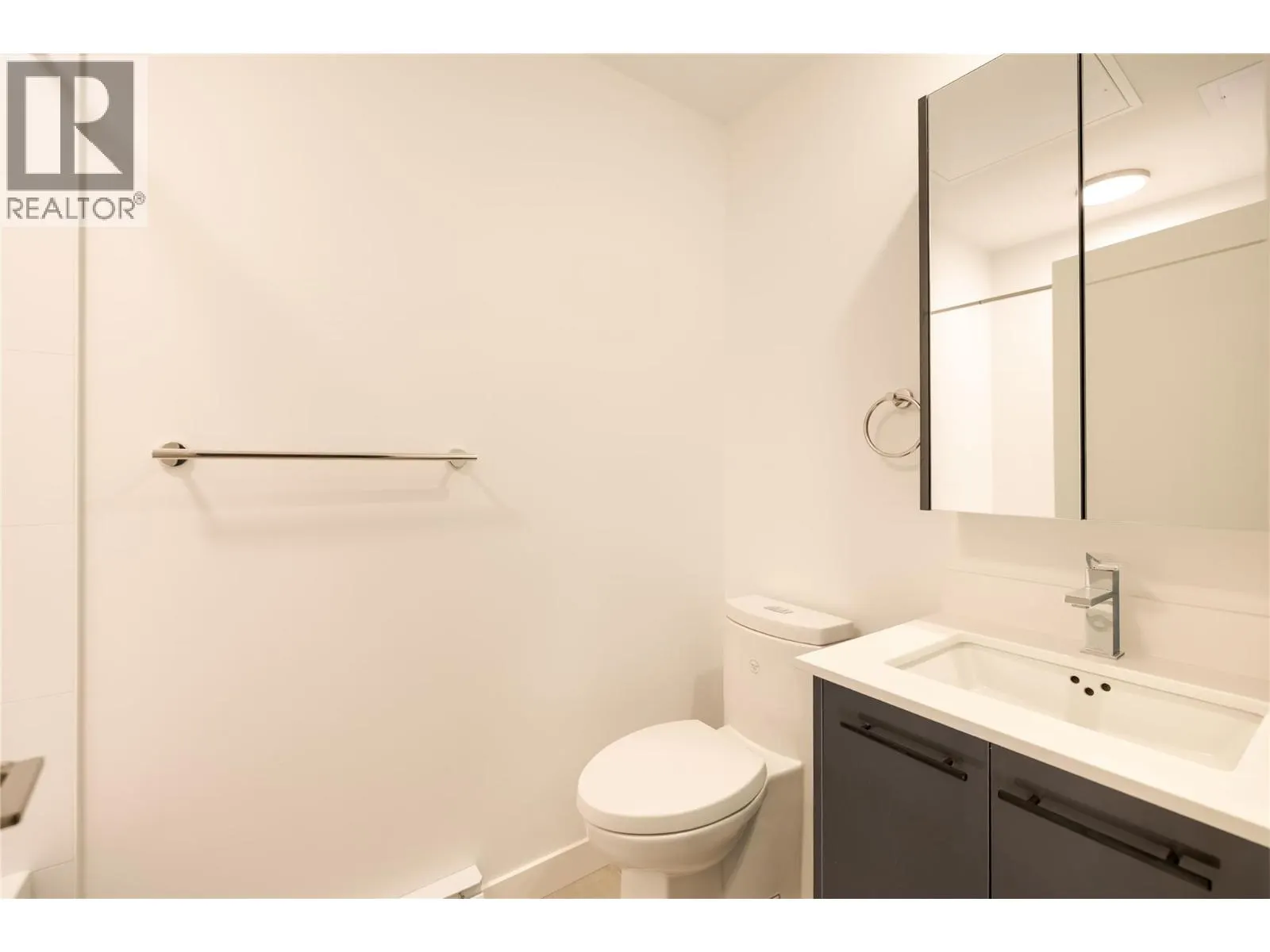 1380 Pridham Avenue Unit# 415