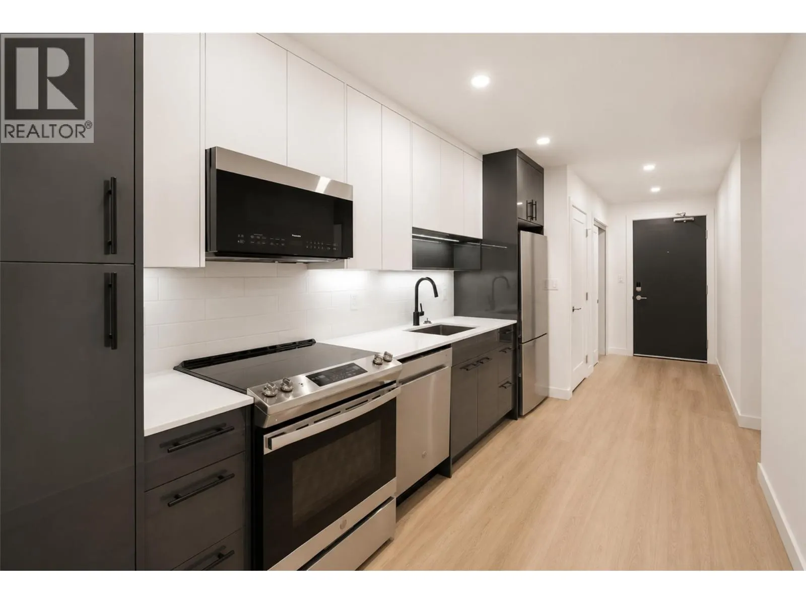 1380 Pridham Avenue Unit# 310