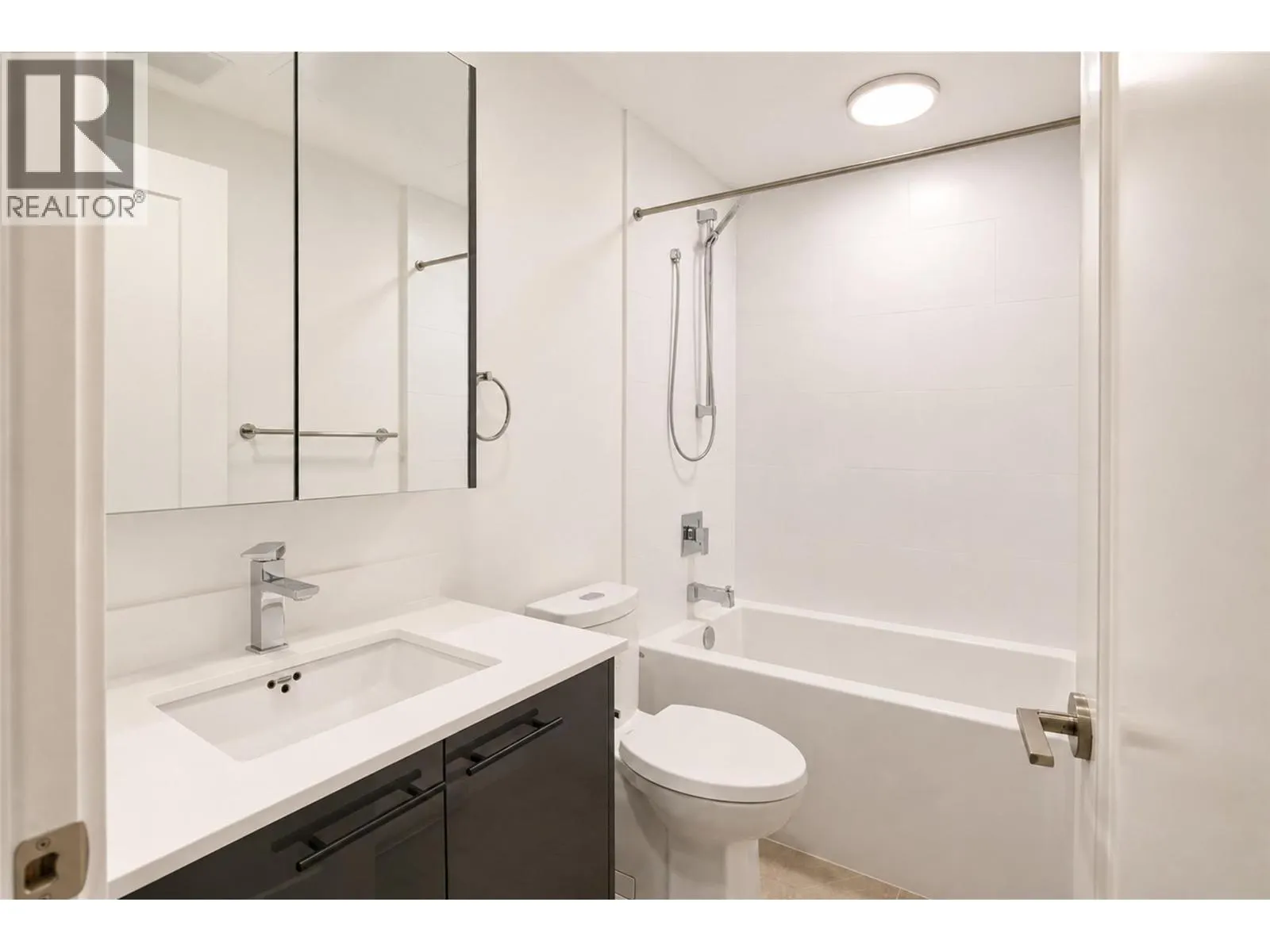 1380 Pridham Avenue Unit# 310