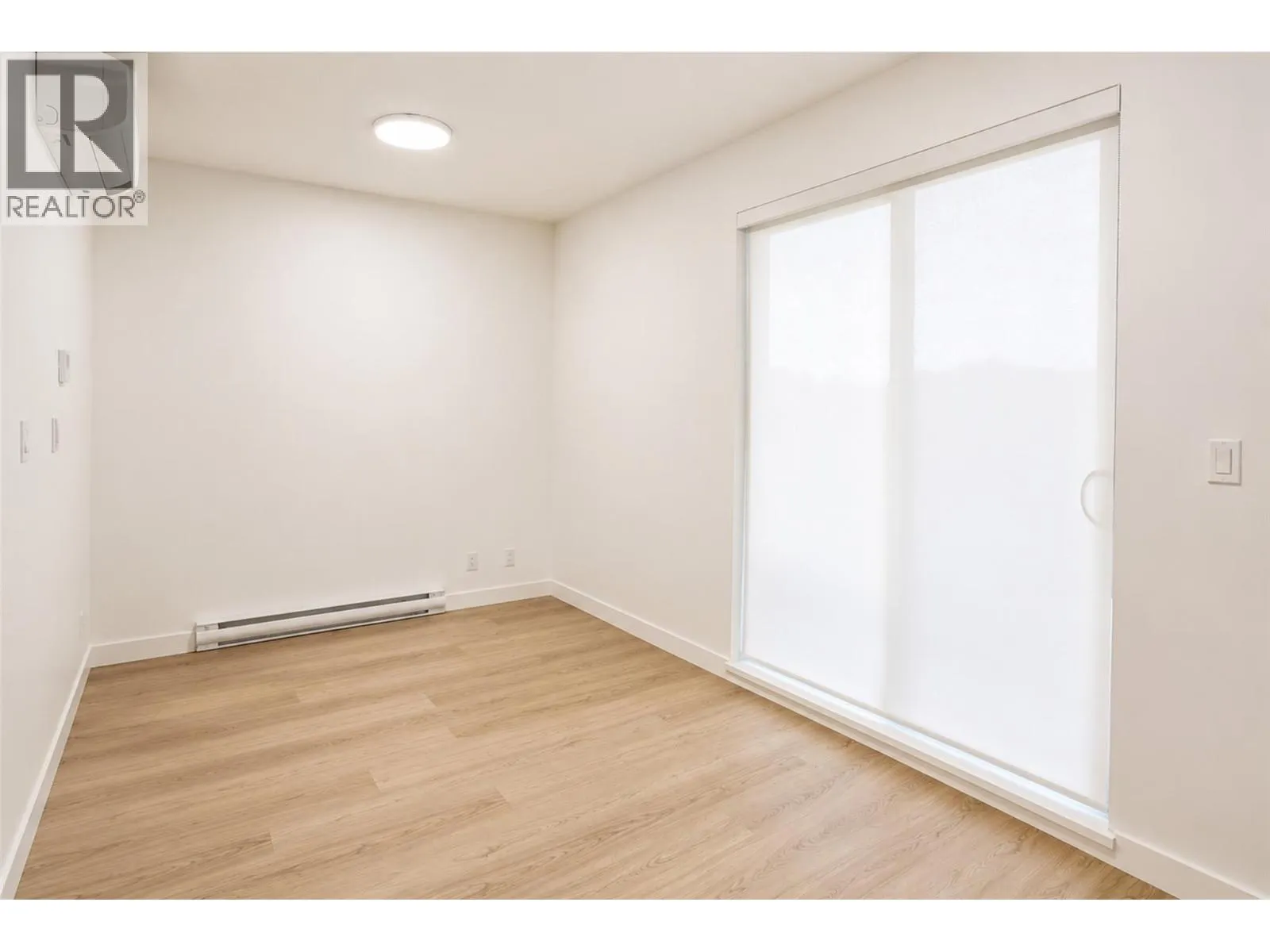 1380 Pridham Avenue Unit# 310