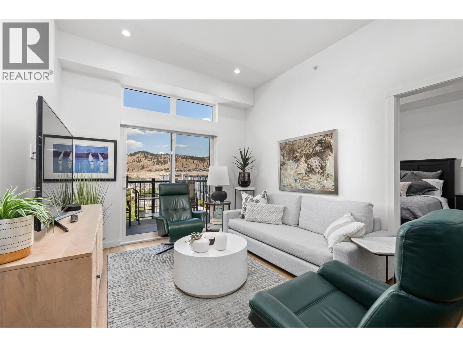660 Cawston Avenue Unit# 607